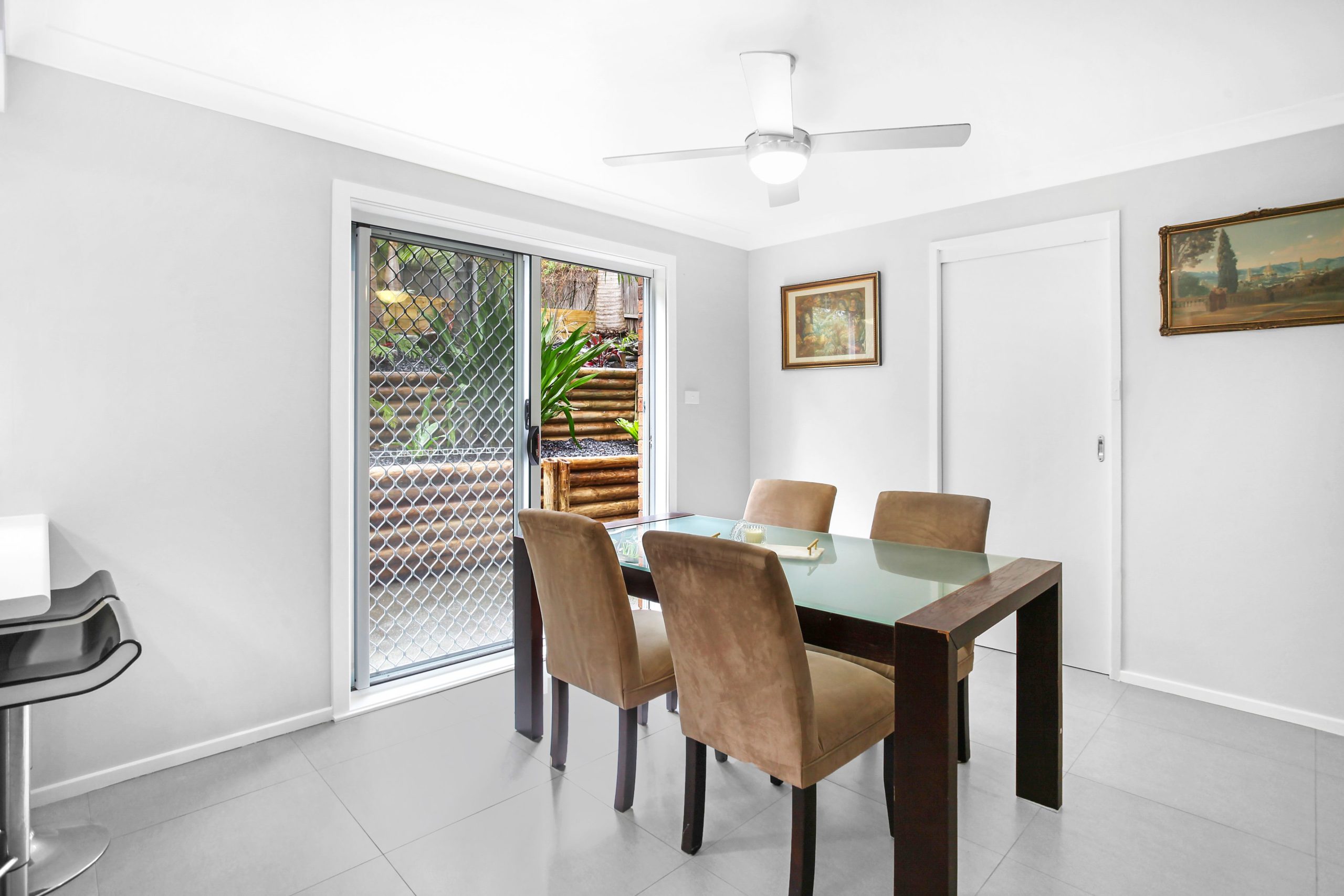 25 Paltarra Place, Cordeaux Heights - Thumbnail 4