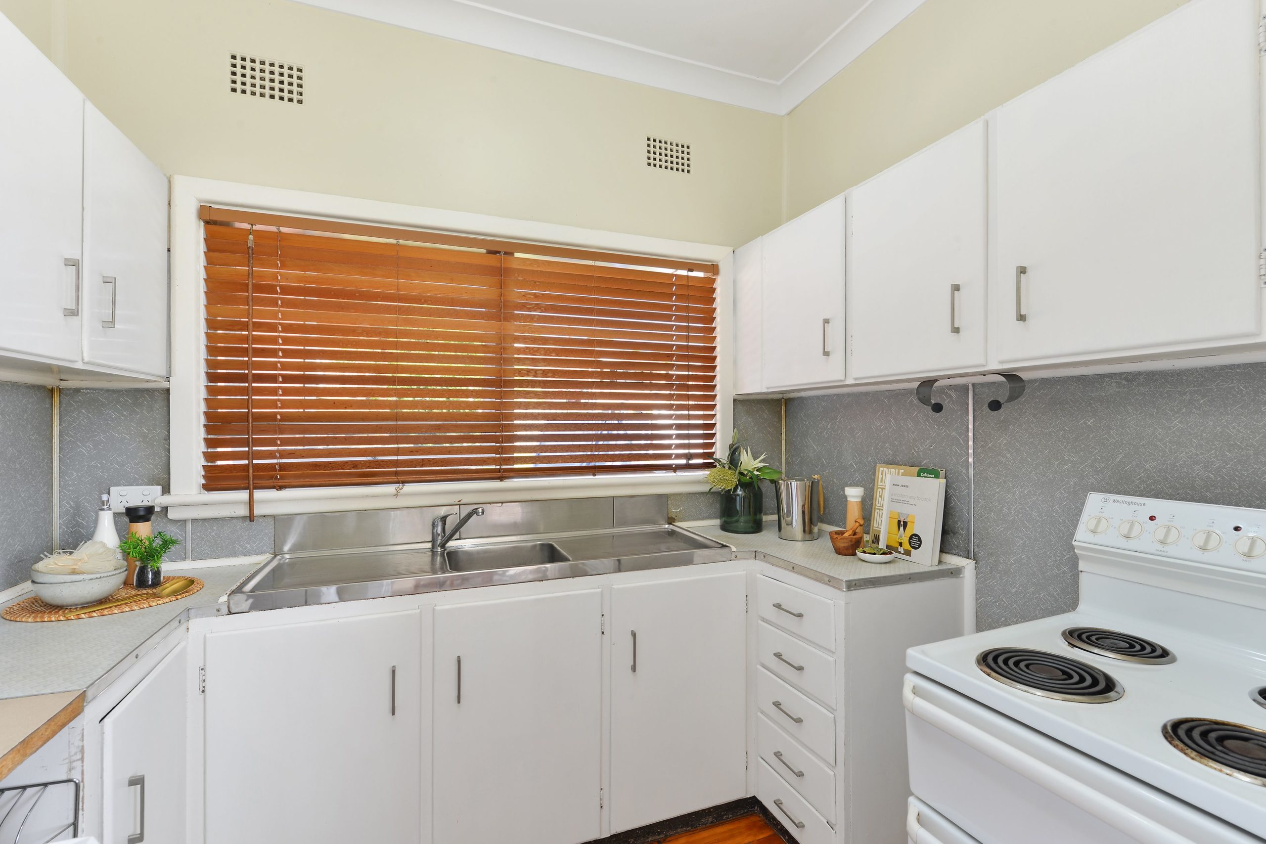 5 Risley Road, Figtree - Thumbnail 5