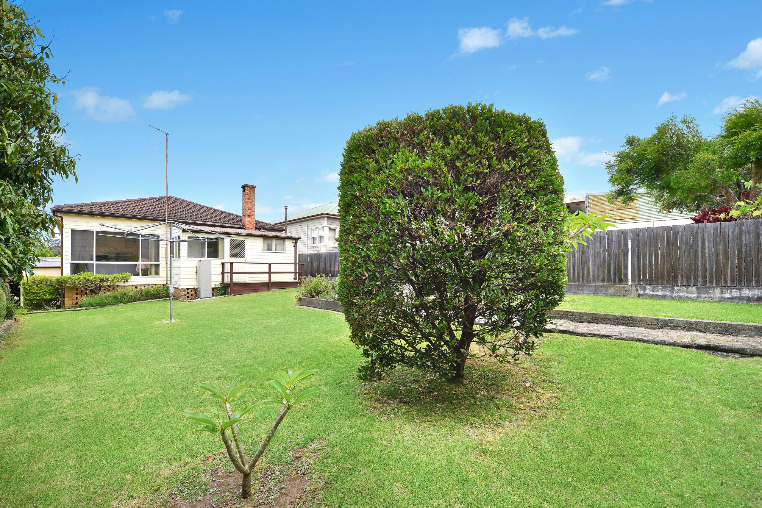 4 Hurt Street, West Wollongong - Thumbnail 2