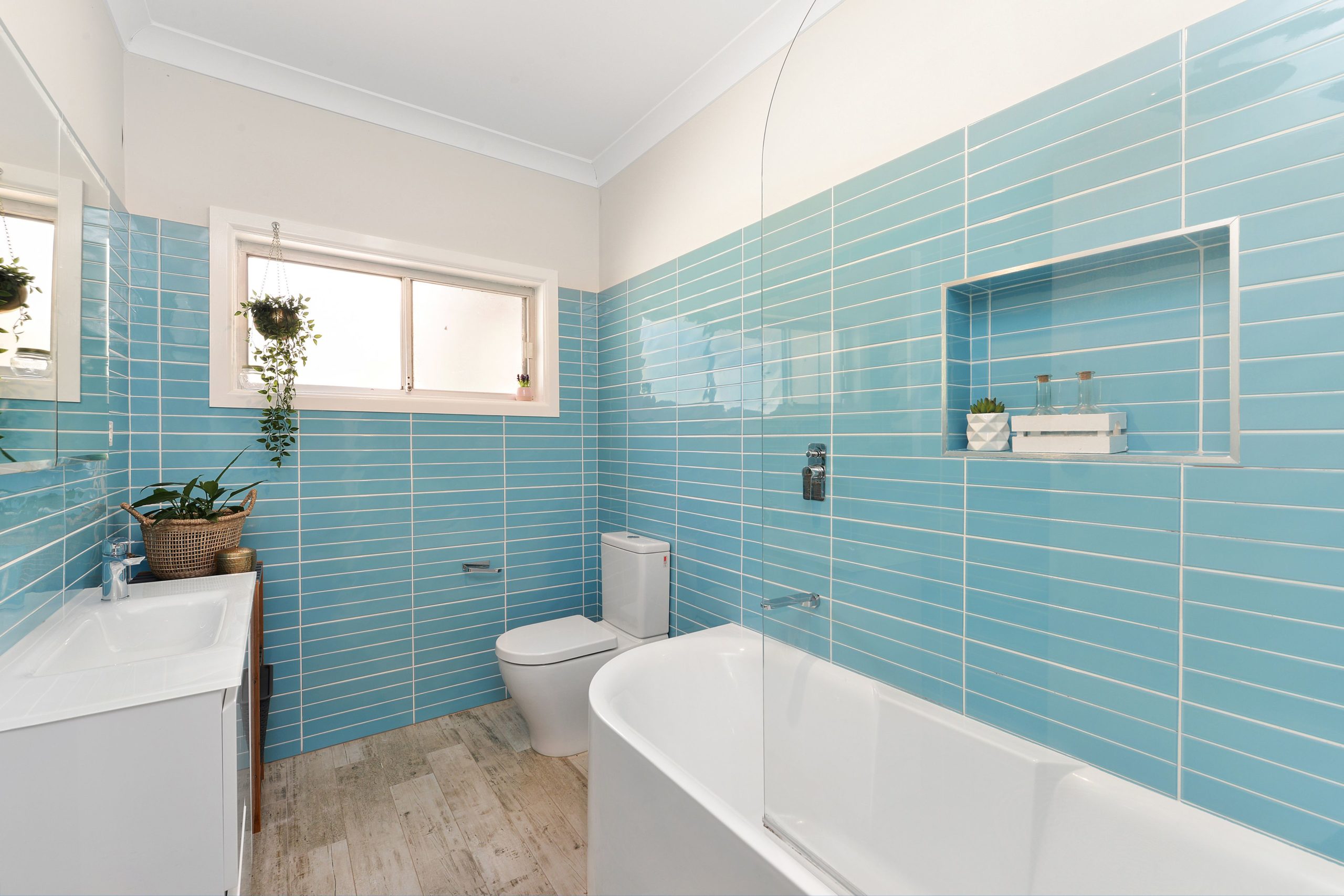 13 Thames Street, West Wollongong - Thumbnail 3