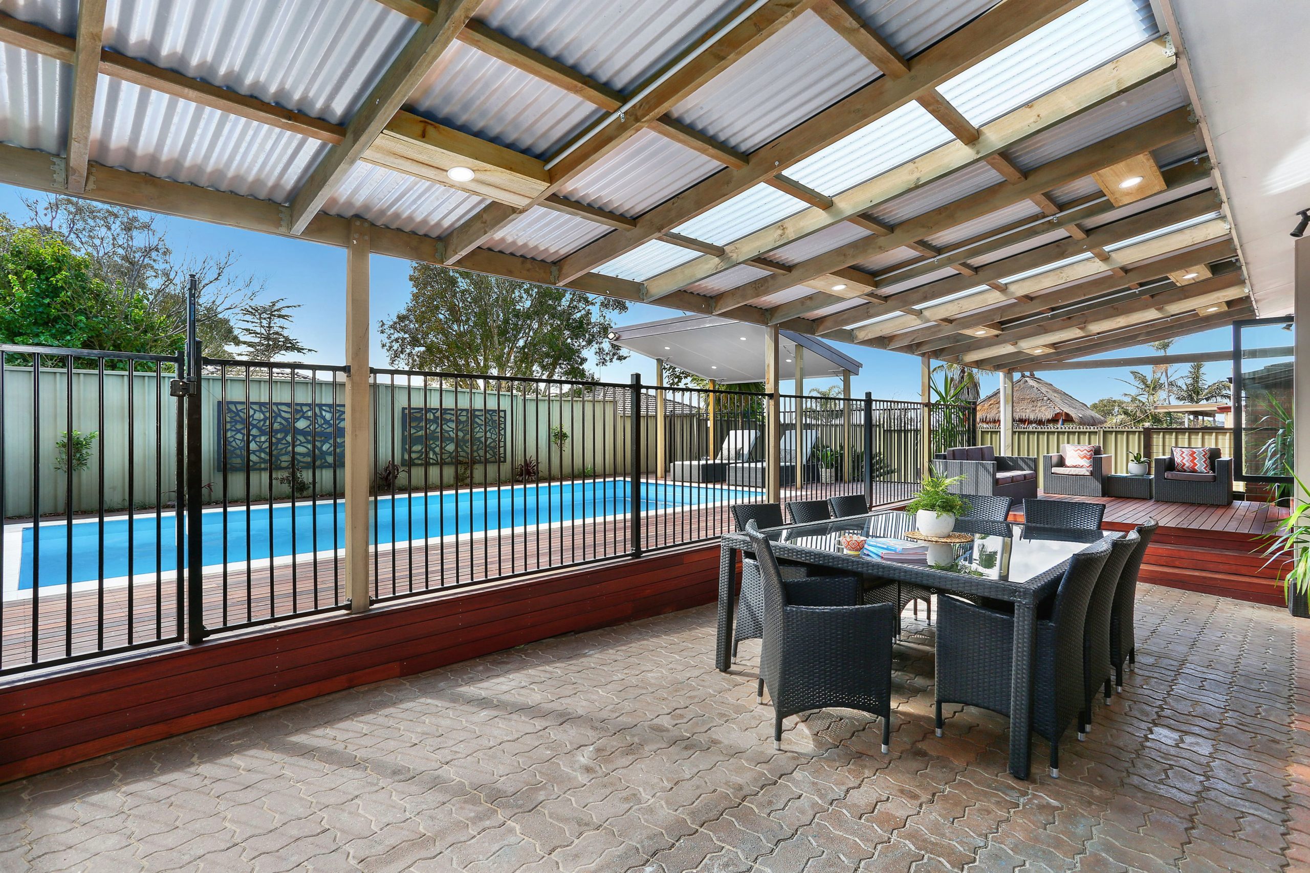 44 Stanley Avenue, Farmborough Heights - Thumbnail 5