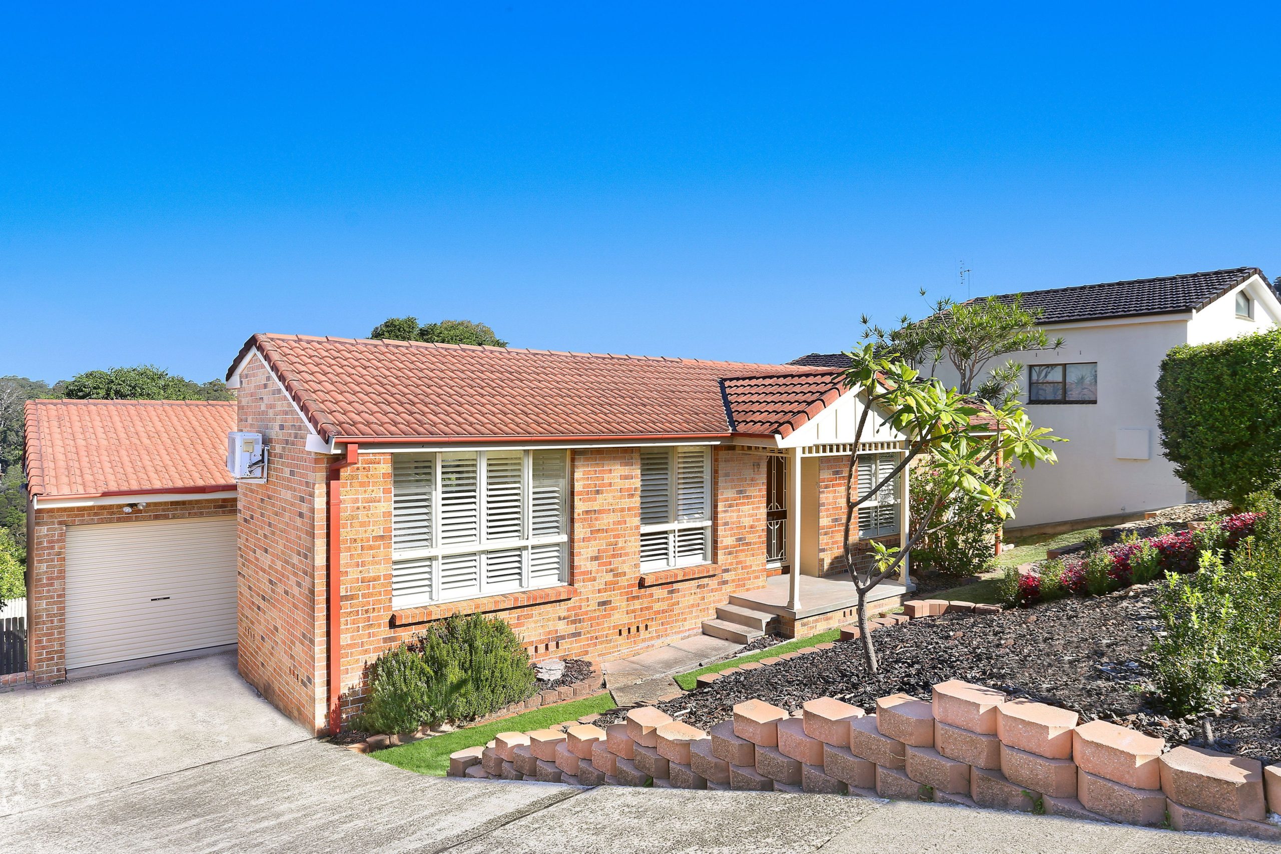 19 Silvertop Parade, Cordeaux Heights - Thumbnail 5