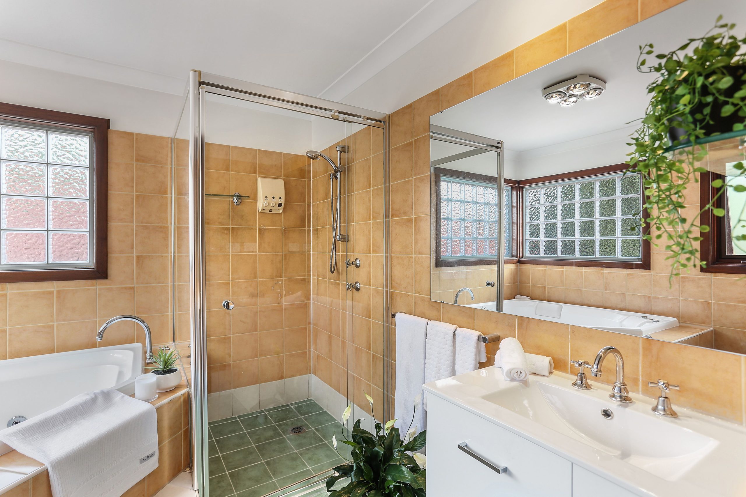 9 Holmden Avenue, Mangerton - Thumbnail 2