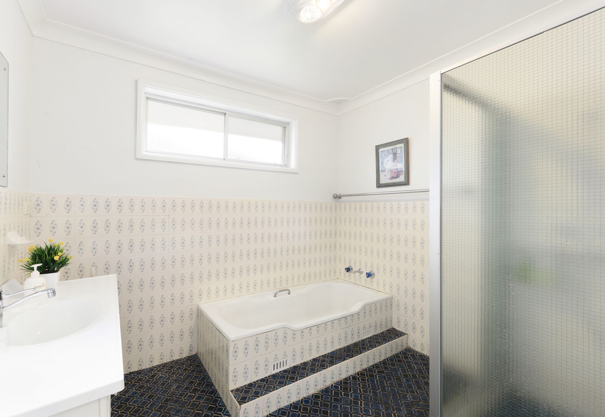 24 Jalna Avenue, Figtree - Thumbnail 4