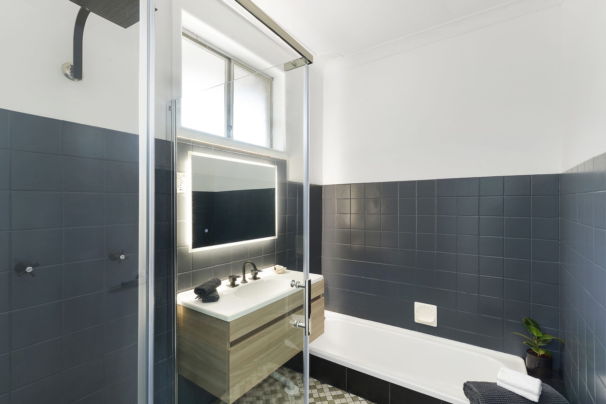 9 Alandale Avenue, Figtree - Thumbnail 3