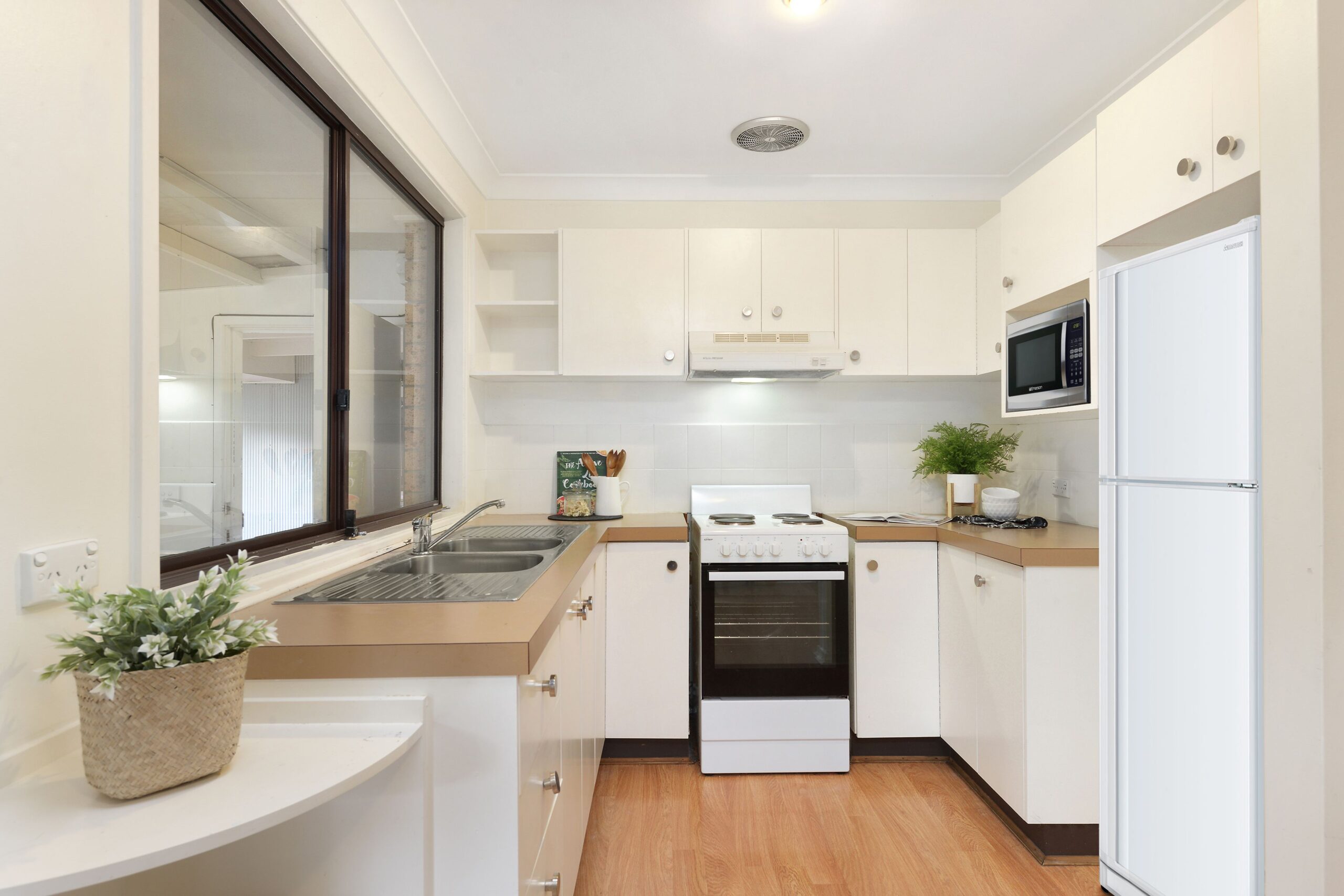 4 Telopea Place, Cordeaux Heights - Thumbnail 8