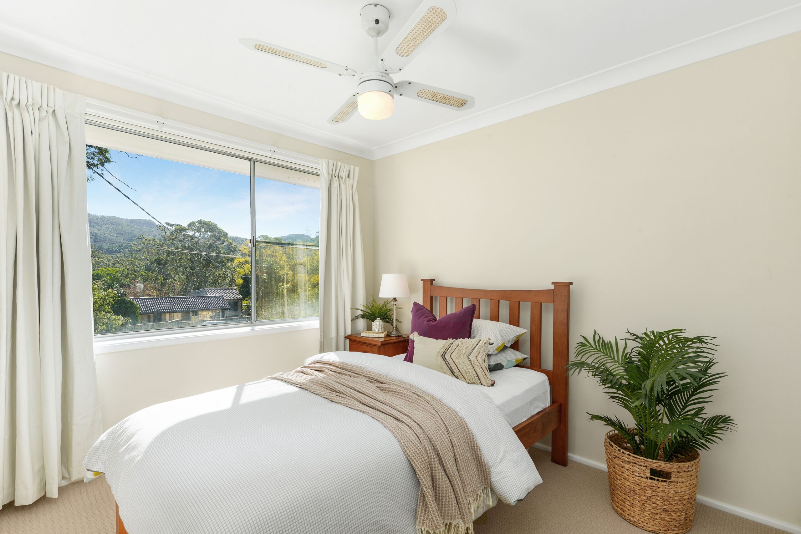 213 Cordeaux Road, Mount Kembla - Thumbnail 2