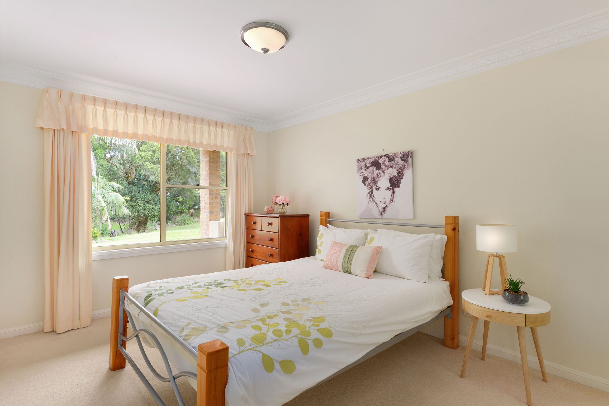 19 Dunstable Road, Farmborough Heights - Thumbnail 3