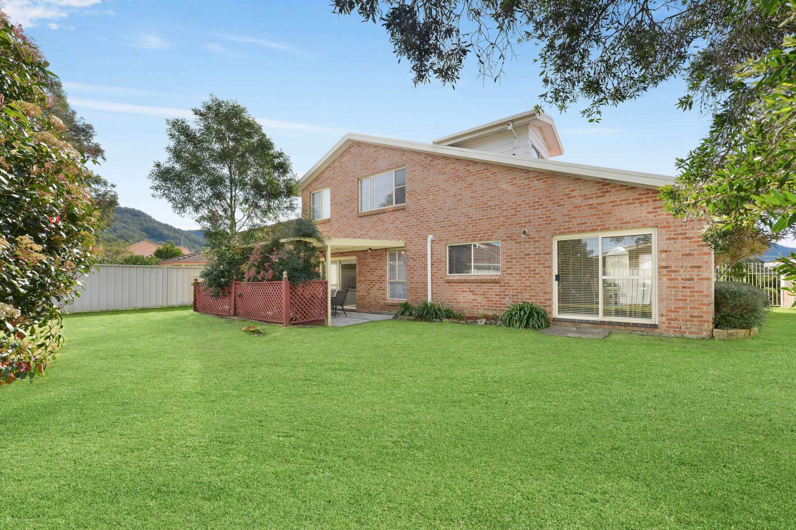 97 Staff Road, Cordeaux Heights - Thumbnail 2
