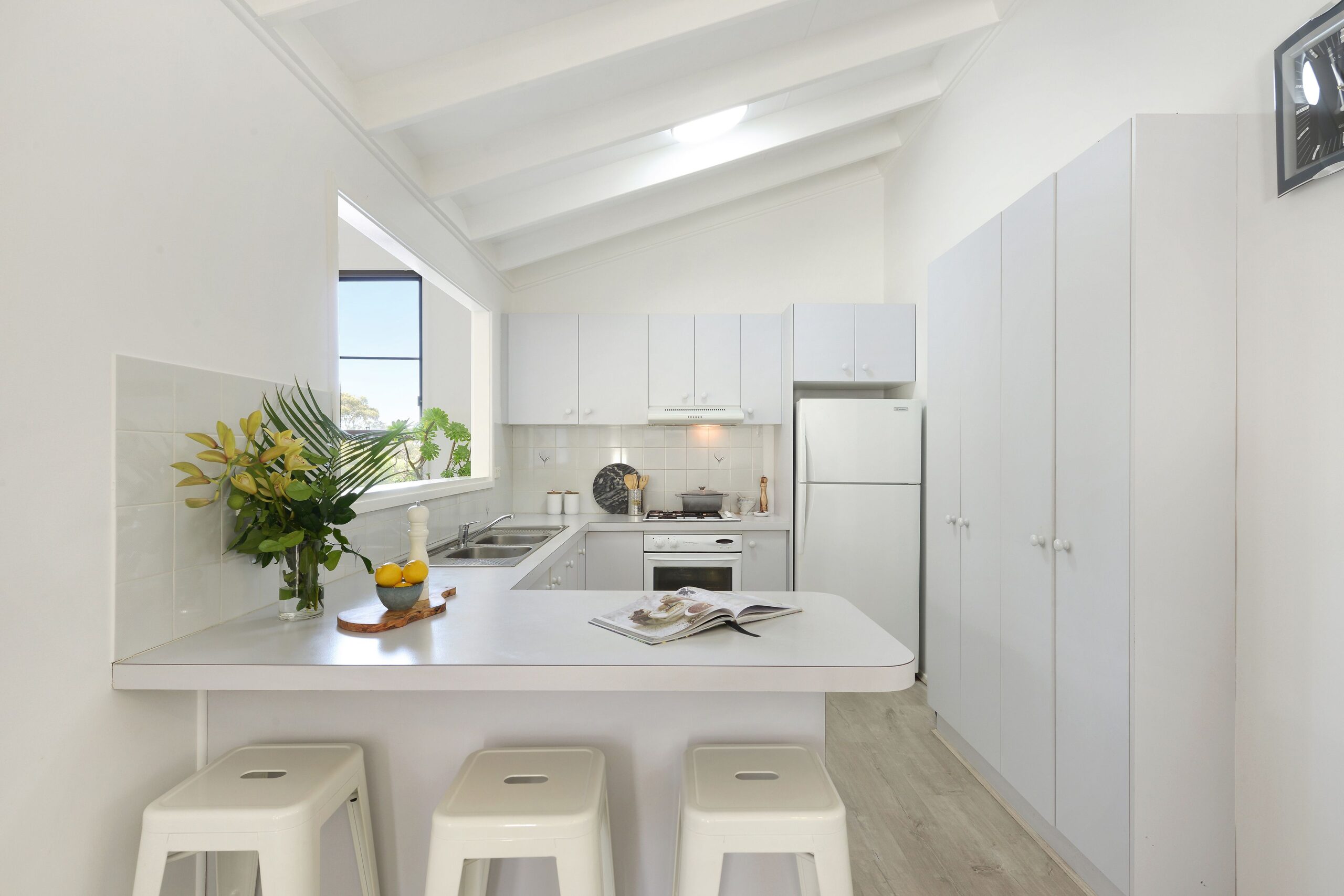 60 Tamarind Drive, Cordeaux Heights - Thumbnail 8