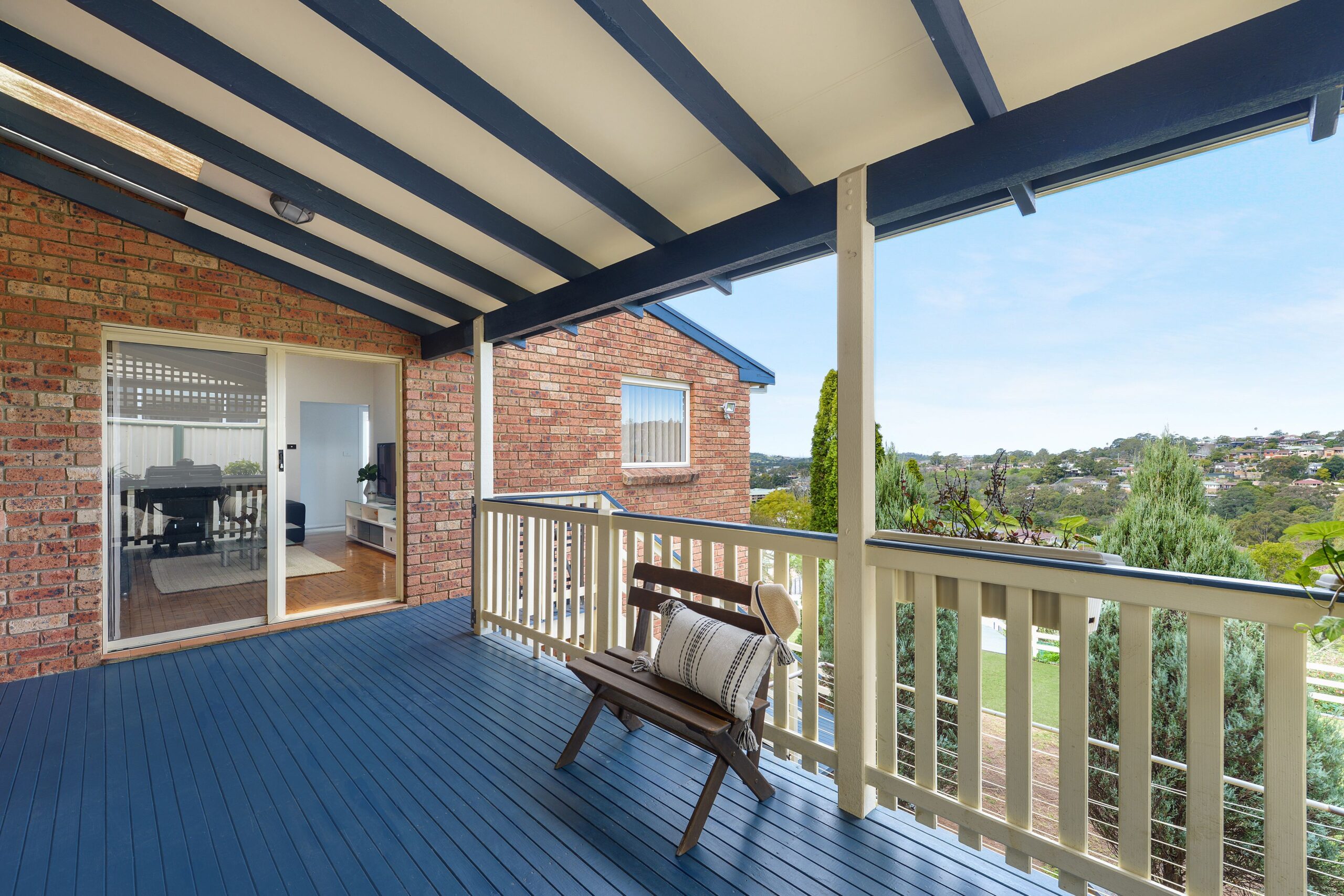 32 Plumwood Crescent, Cordeaux Heights - Thumbnail 6