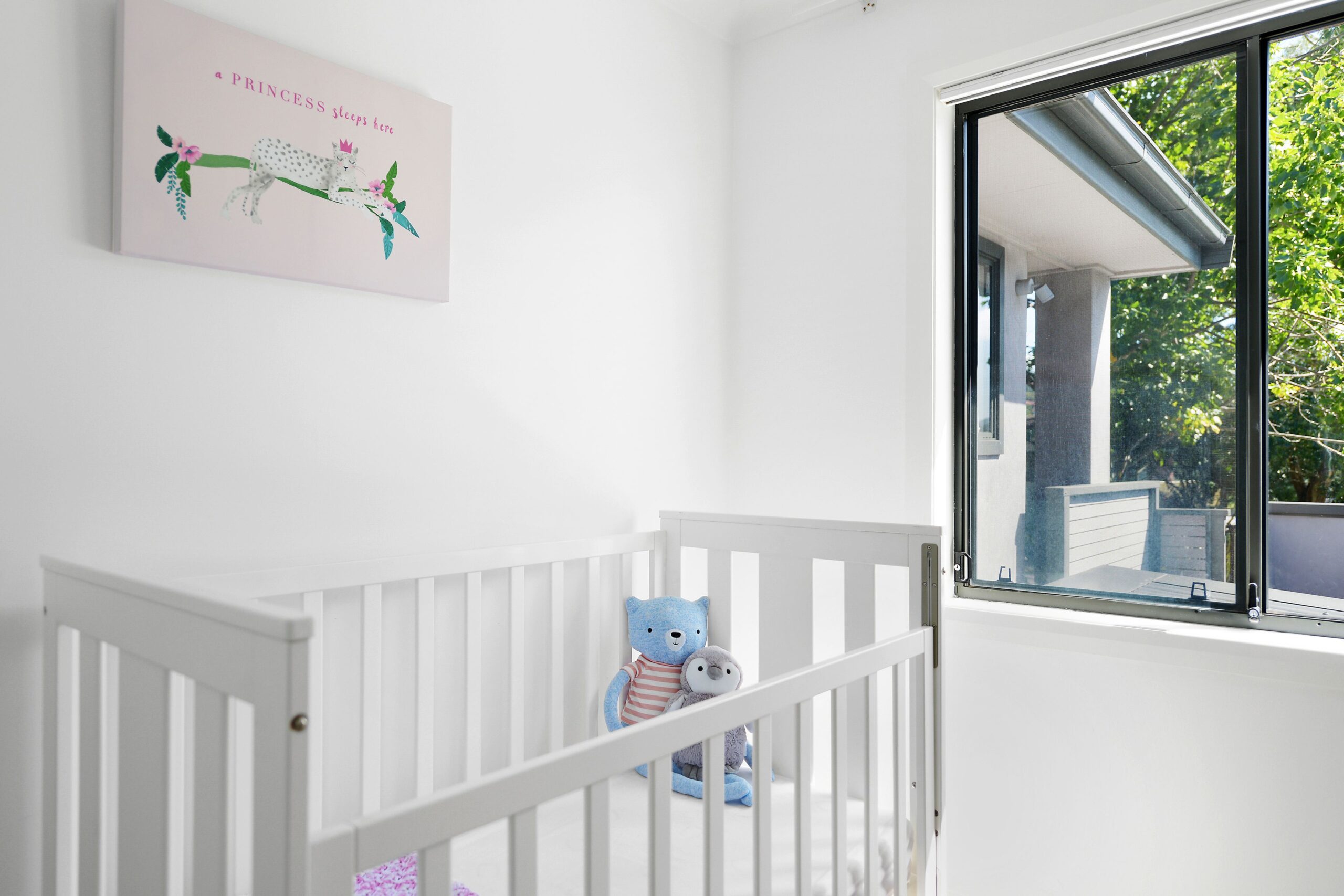 1 Vista Avenue, Farmborough Heights - Thumbnail 3