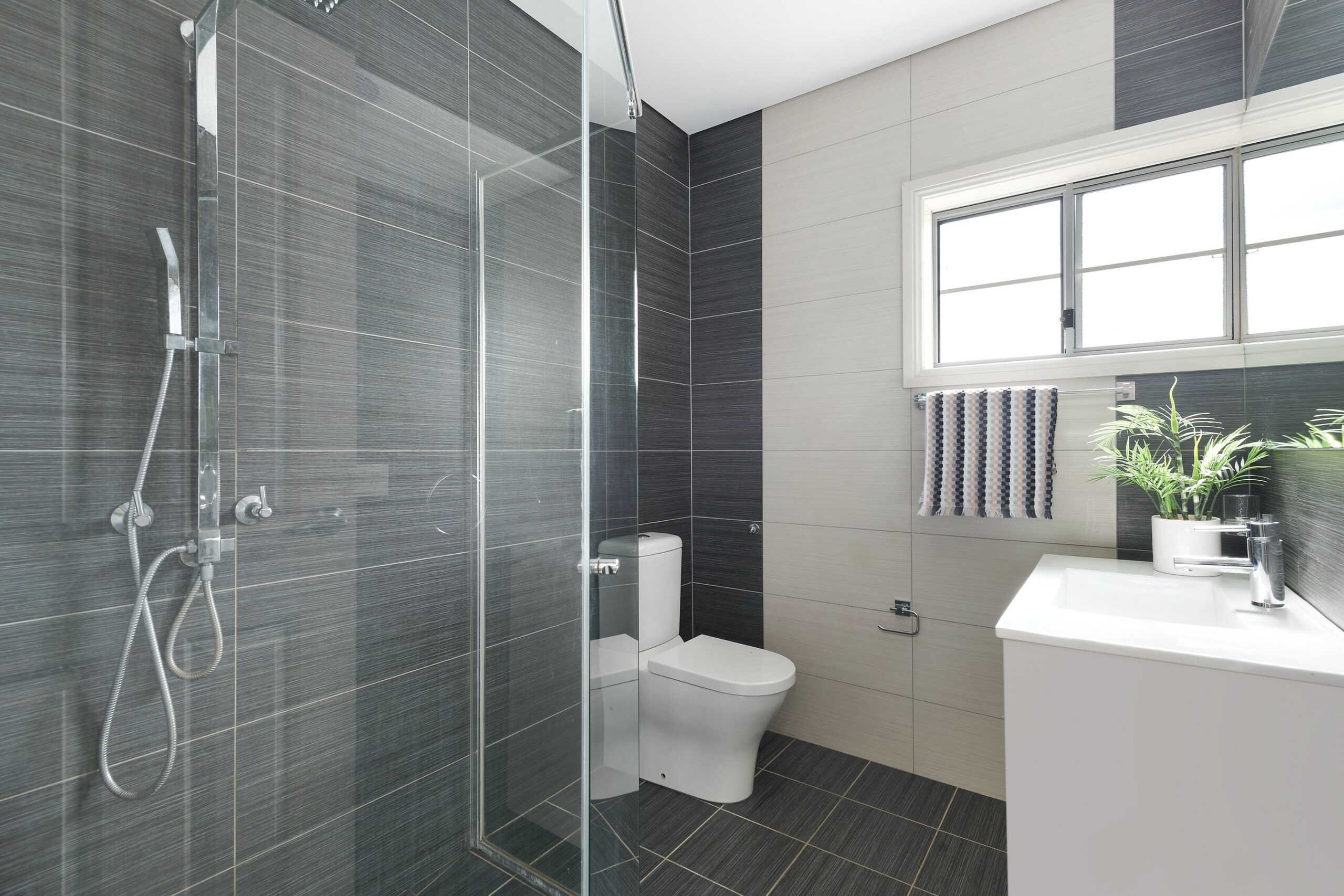4 Ashley Avenue, Farmborough Heights - Thumbnail 7