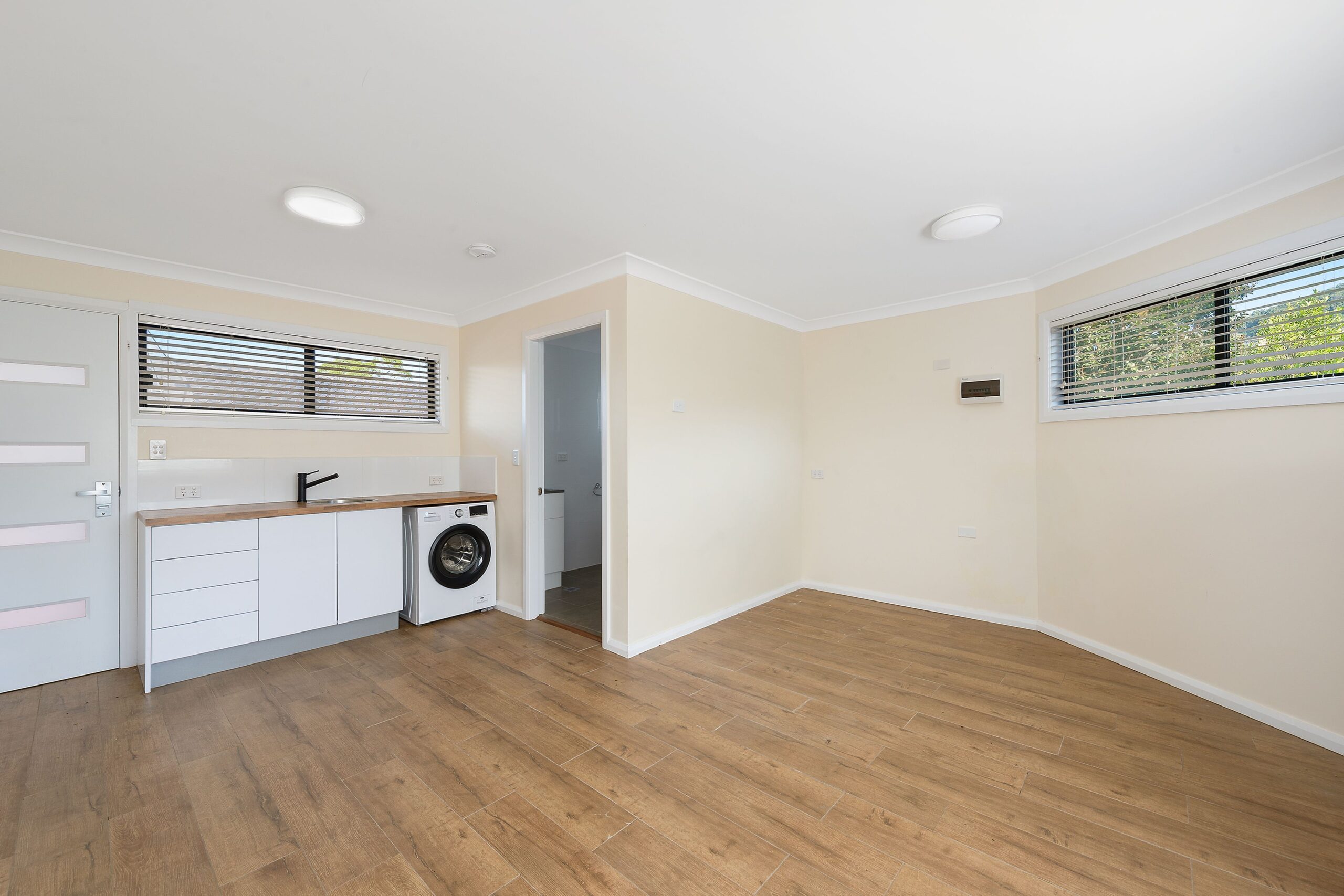 28 Oleander Avenue, Figtree - Thumbnail 2