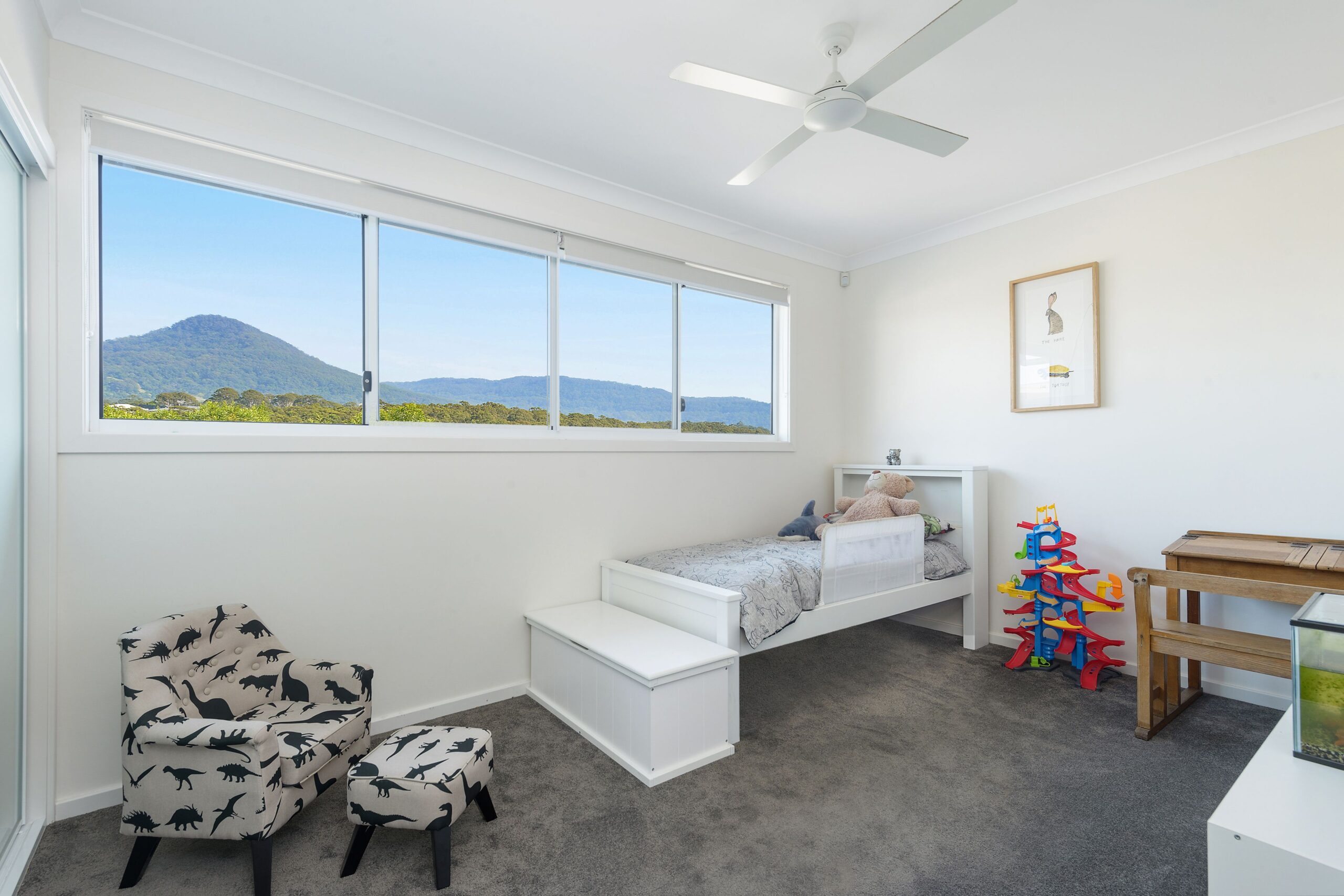 13/33 William Davies Drive, Figtree - Thumbnail 2