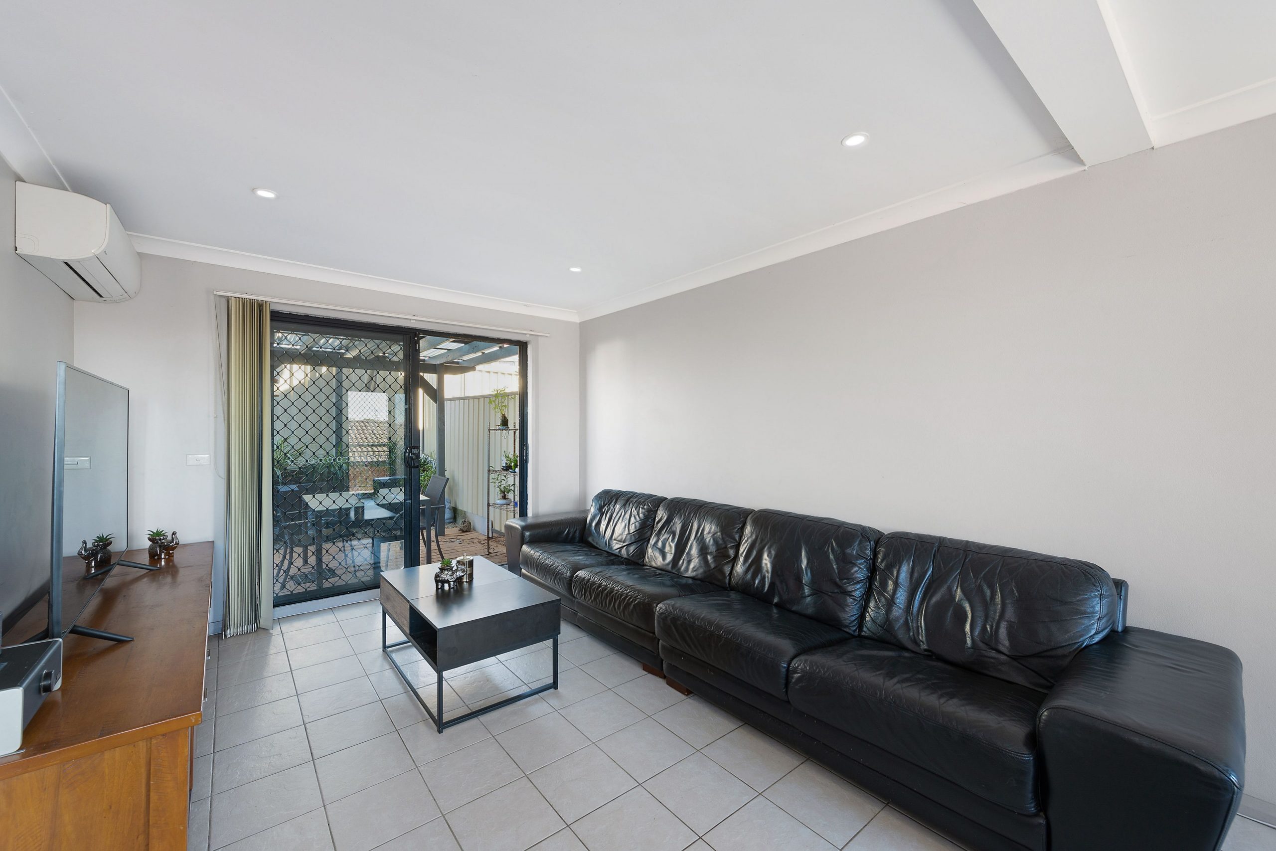 2/6-8 Melinda Grove, Lake Heights - Thumbnail 6