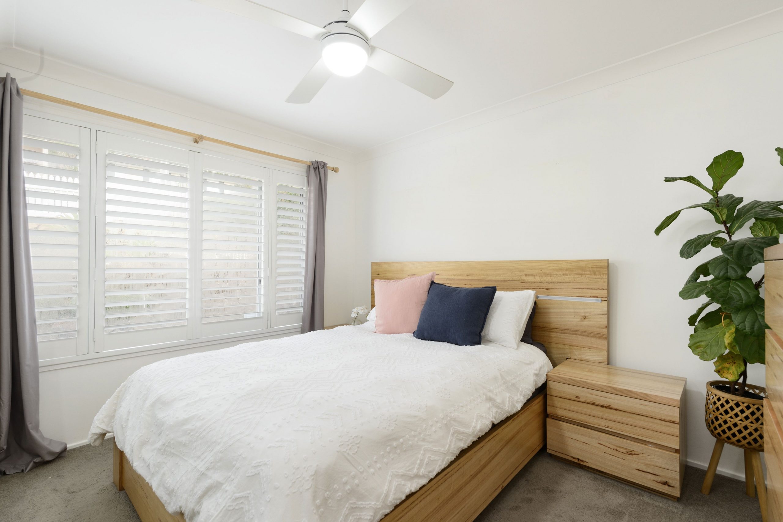 49 Ashley Avenue, Farmborough Heights - Thumbnail 5