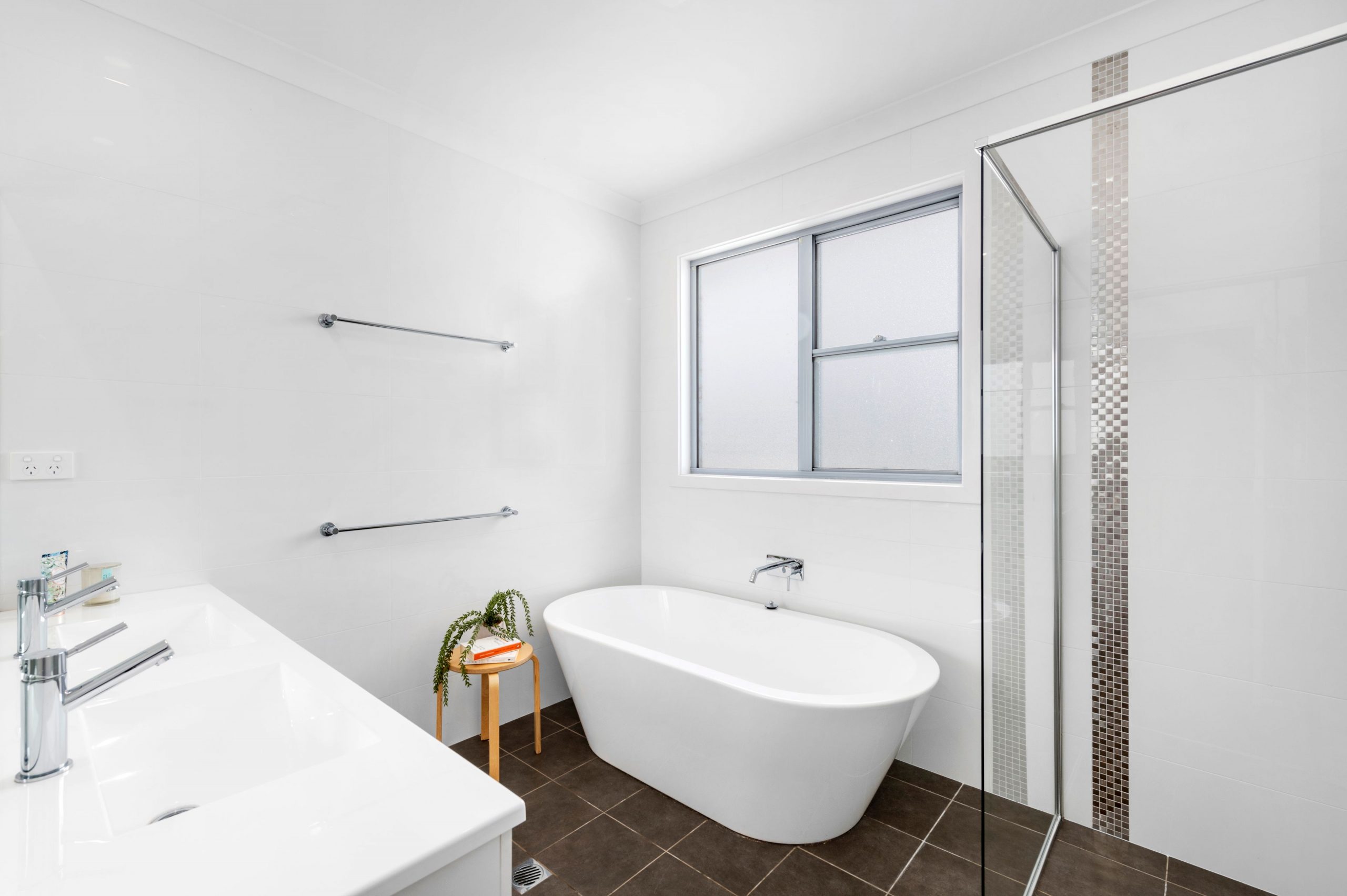 5 William Davies Drive, Figtree - Thumbnail 2