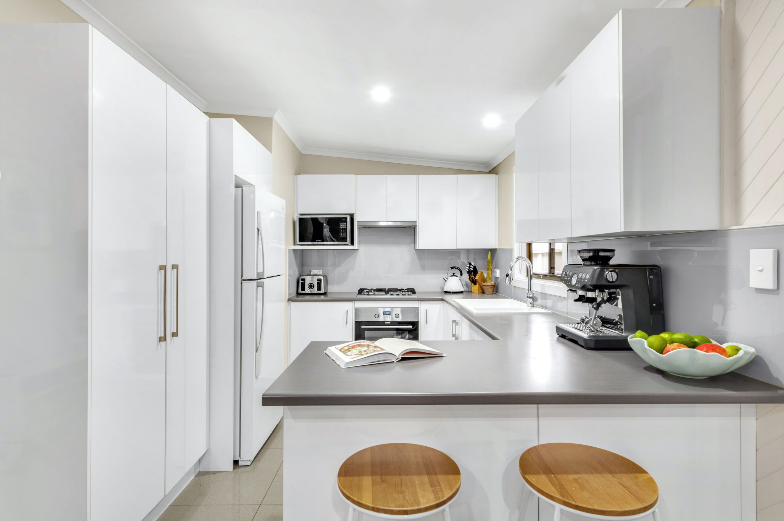 111 The Avenue, Mount Saint Thomas - Thumbnail 6