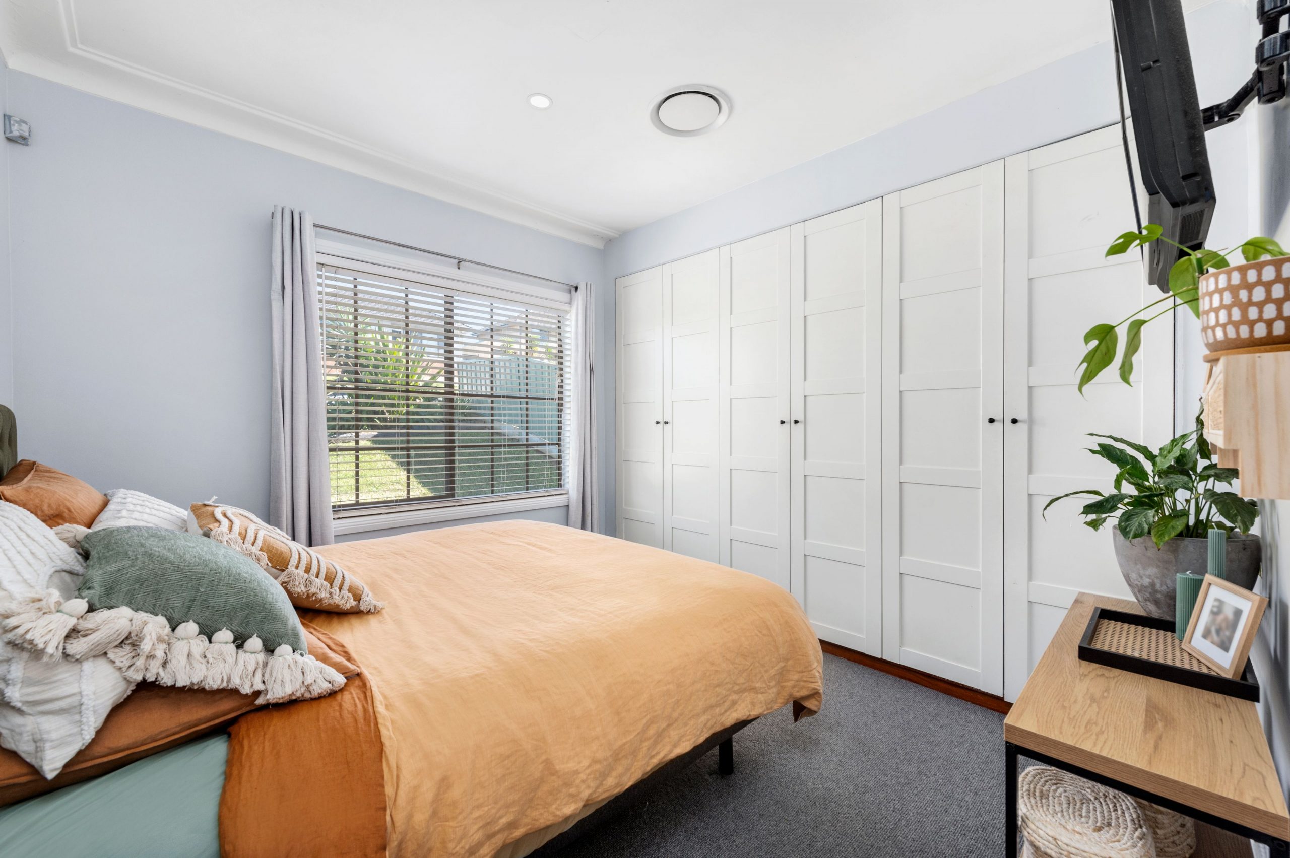 19 Karrabah Crescent, Lake Heights - Thumbnail 8