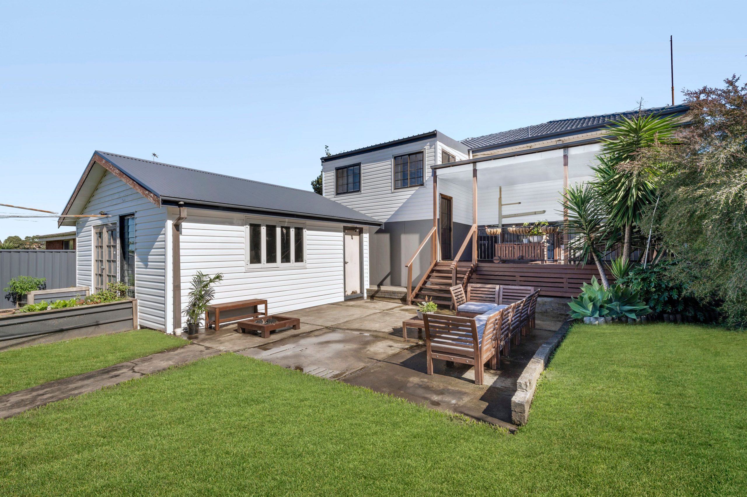 19 Karrabah Crescent, Lake Heights - Thumbnail 2