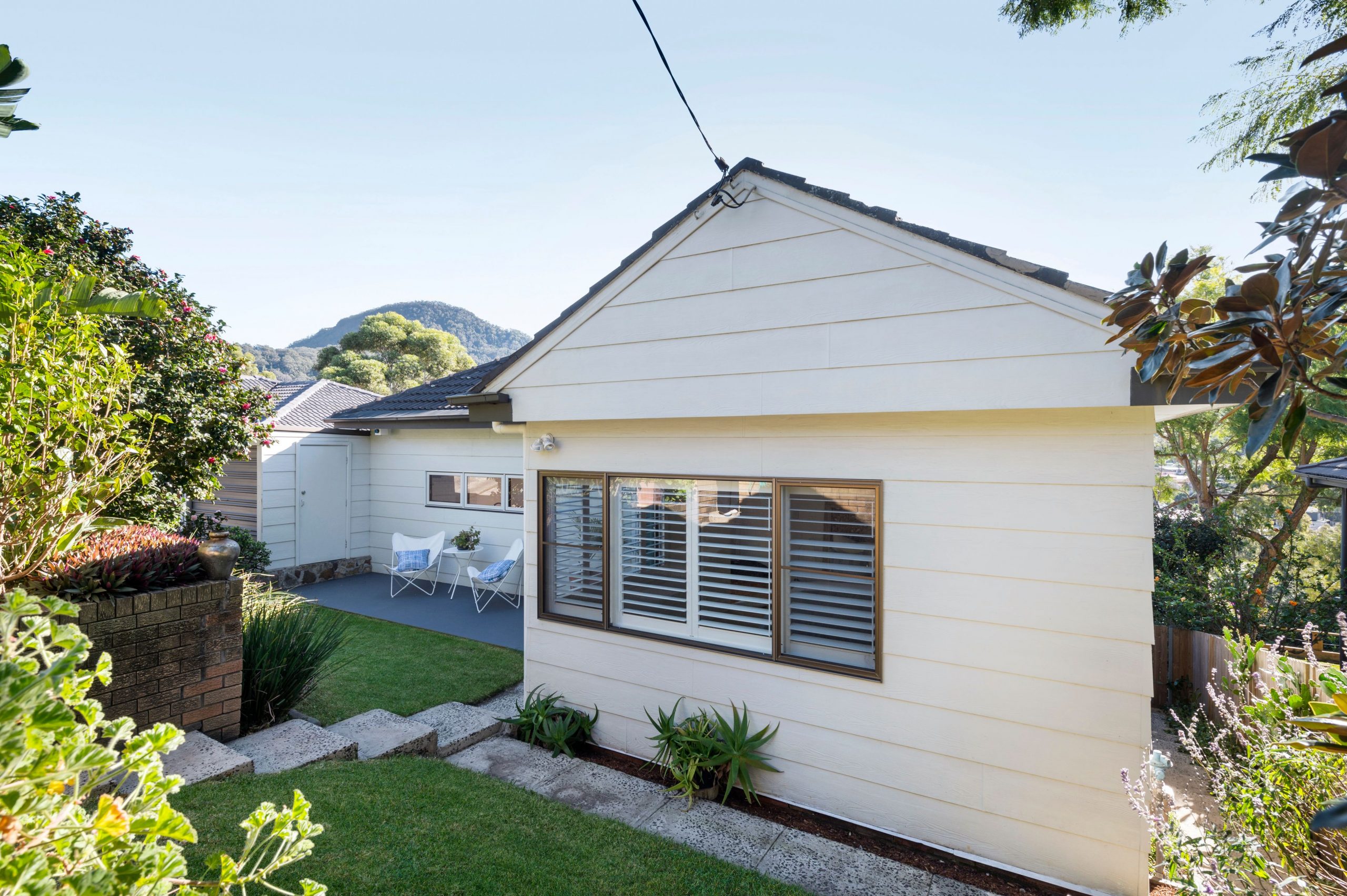 48 Panorama Drive, Farmborough Heights - Thumbnail 2