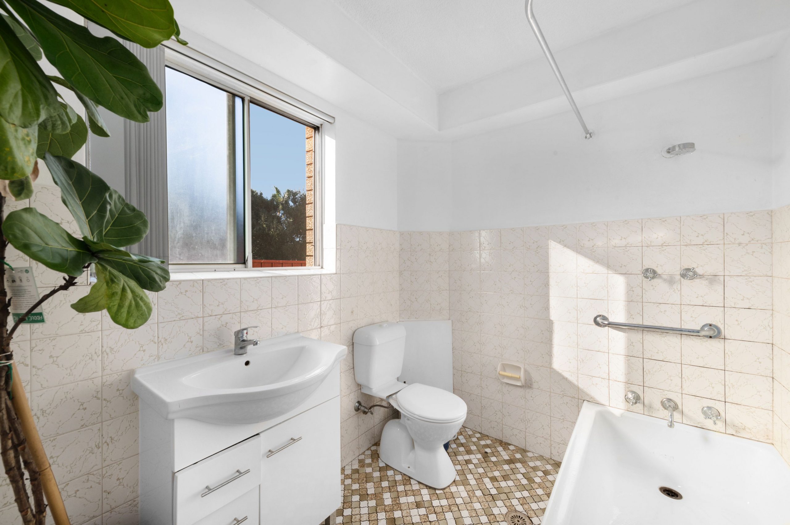 2/154 Princes Highway, Fairy Meadow - Thumbnail 3