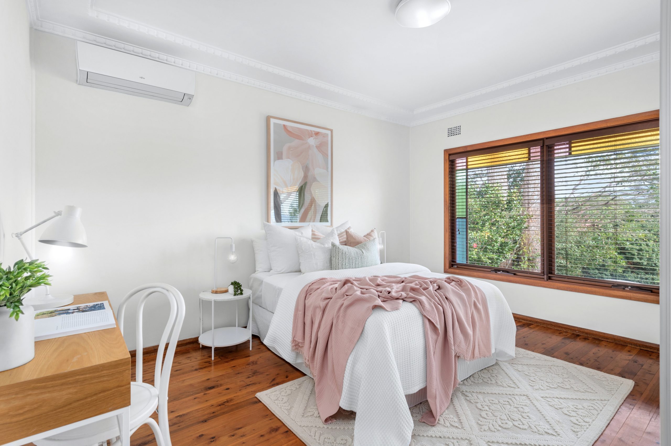 9 Holmden Avenue, Mangerton - Thumbnail 2