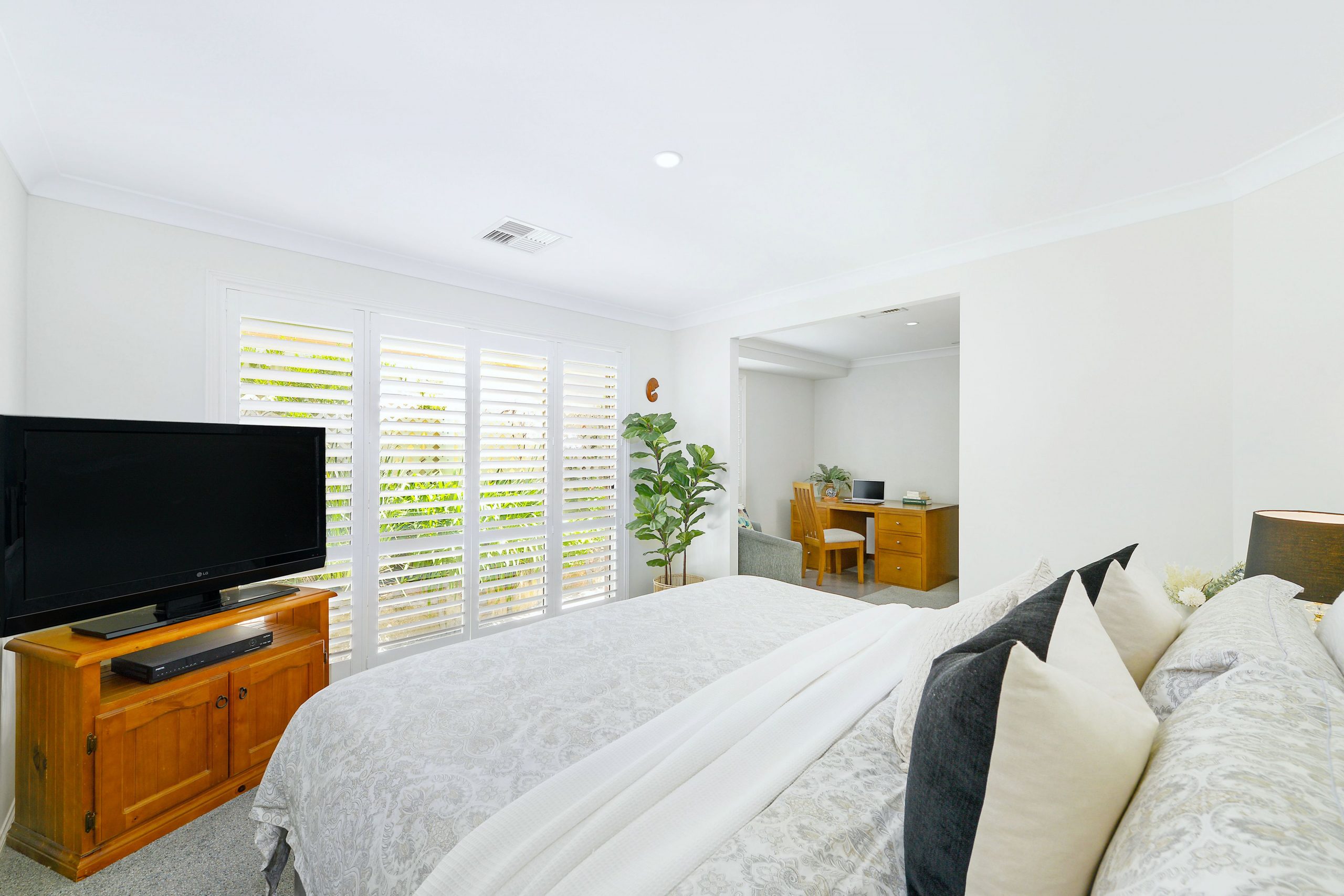 4 Ridgecrest, Cordeaux Heights - Thumbnail 4