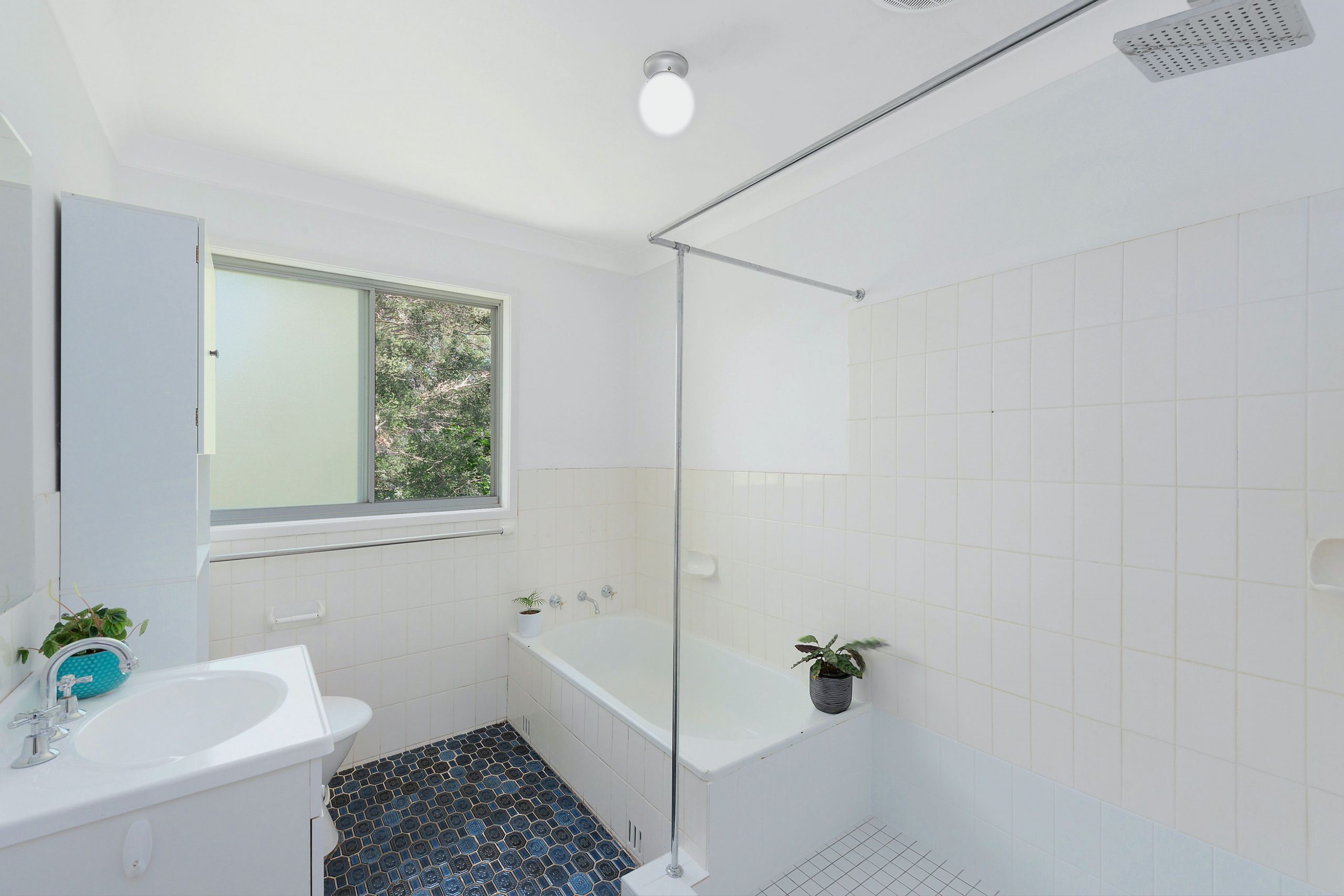 40 Loch Carron Avenue, Farmborough Heights - Thumbnail 5