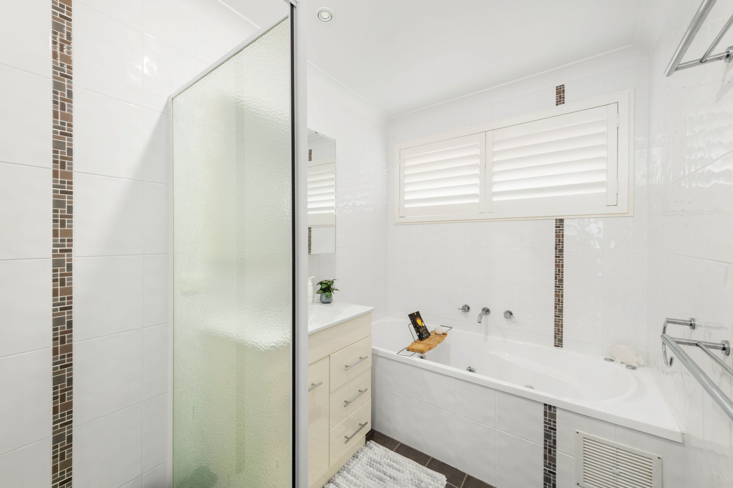 101 Koloona Avenue, Mount Keira - Thumbnail 5