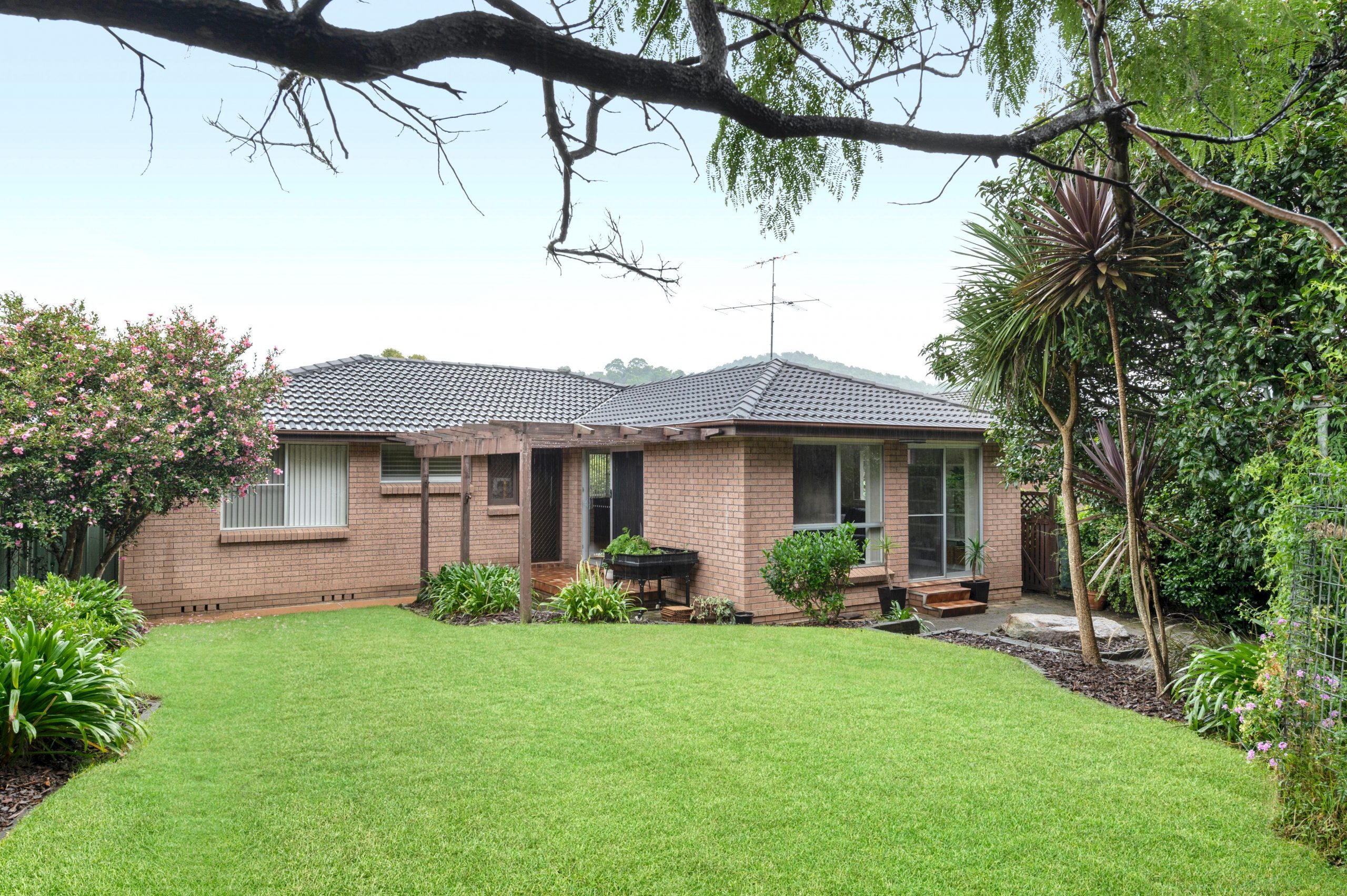 101 Koloona Avenue, Mount Keira - Thumbnail 2