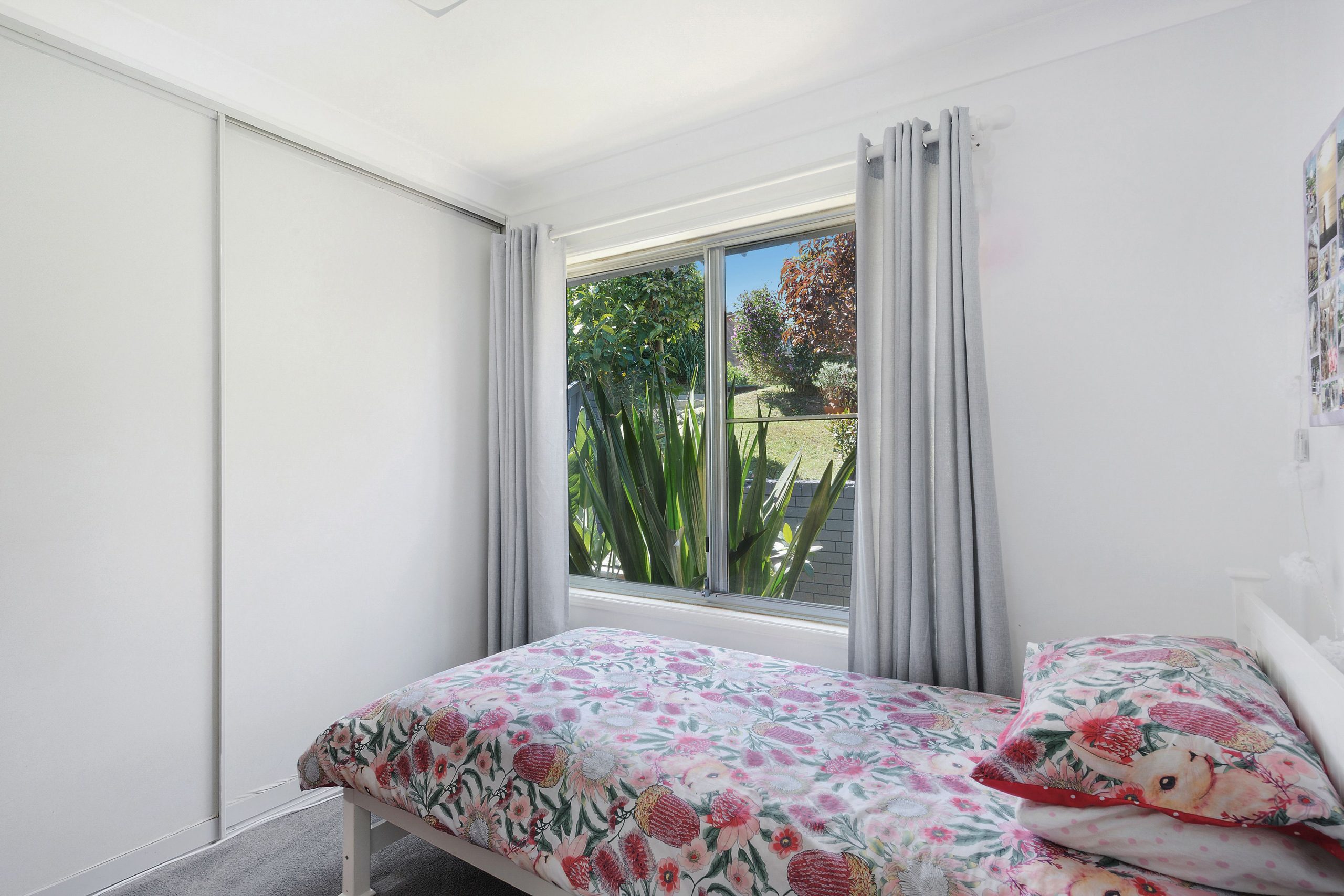40 Loch Carron Avenue, Farmborough Heights - Thumbnail 4