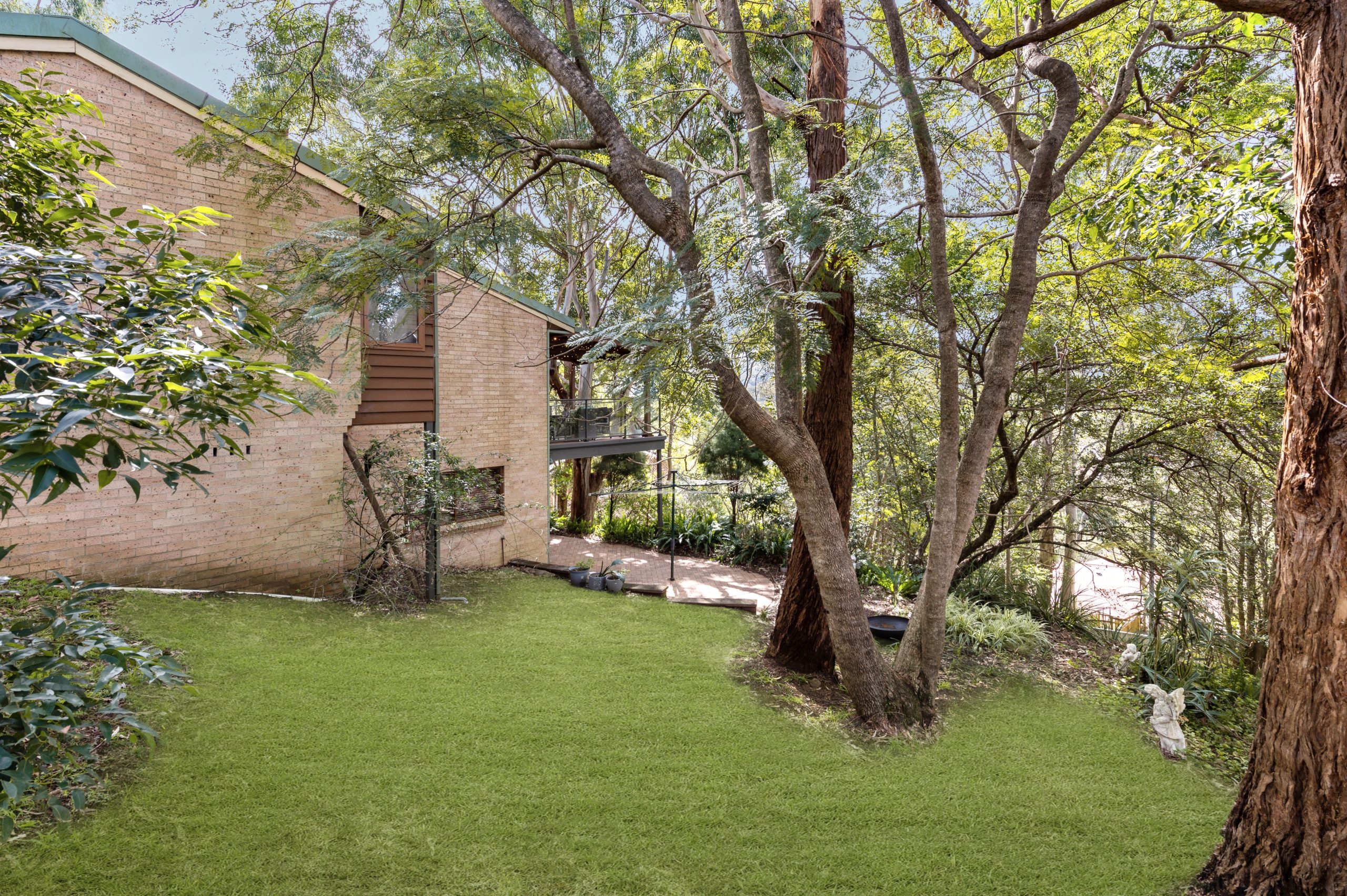 38 Koombala Grove, Cordeaux Heights - Thumbnail 3