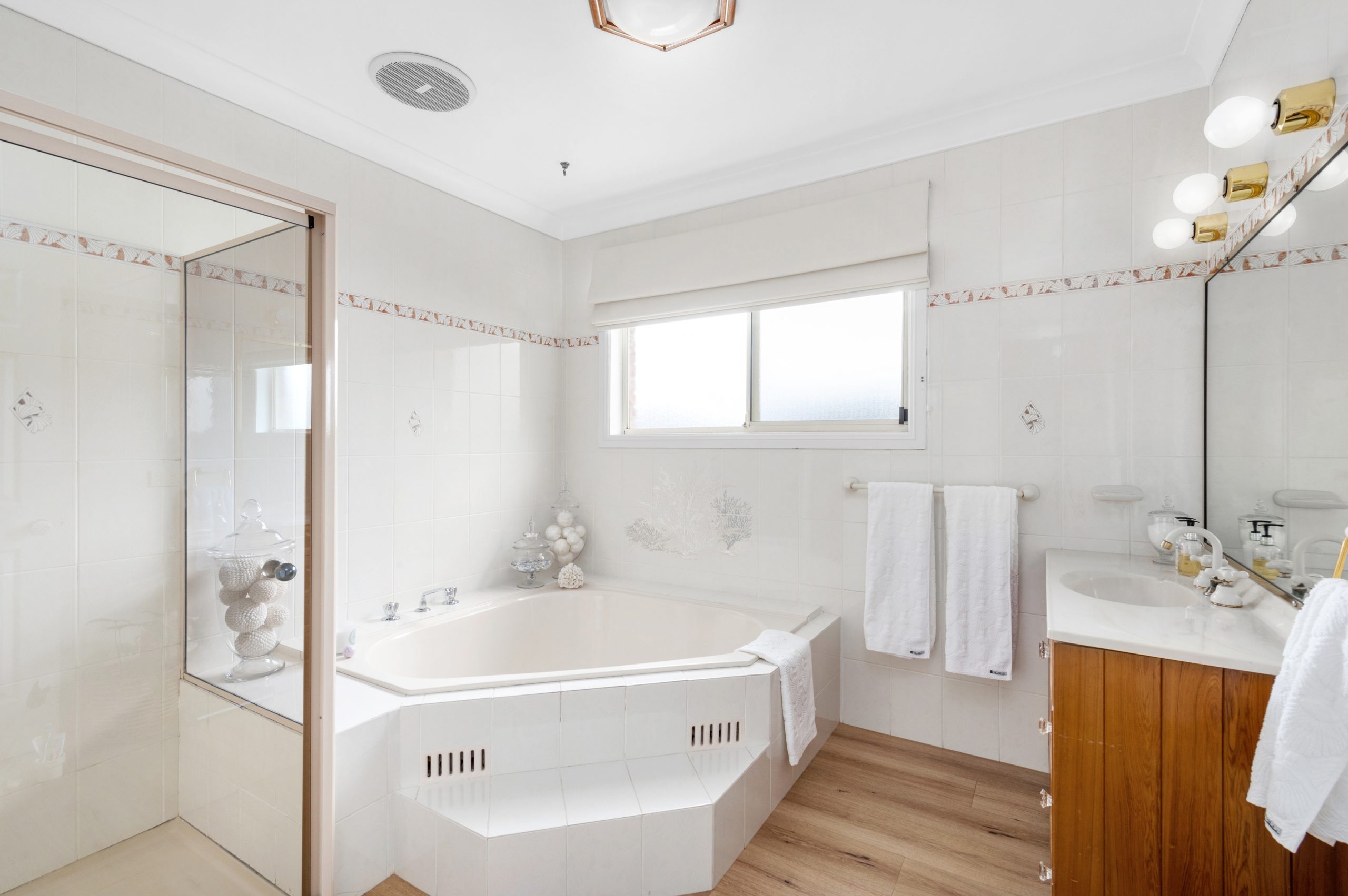 125 Derribong Drive, Cordeaux Heights - Thumbnail 4