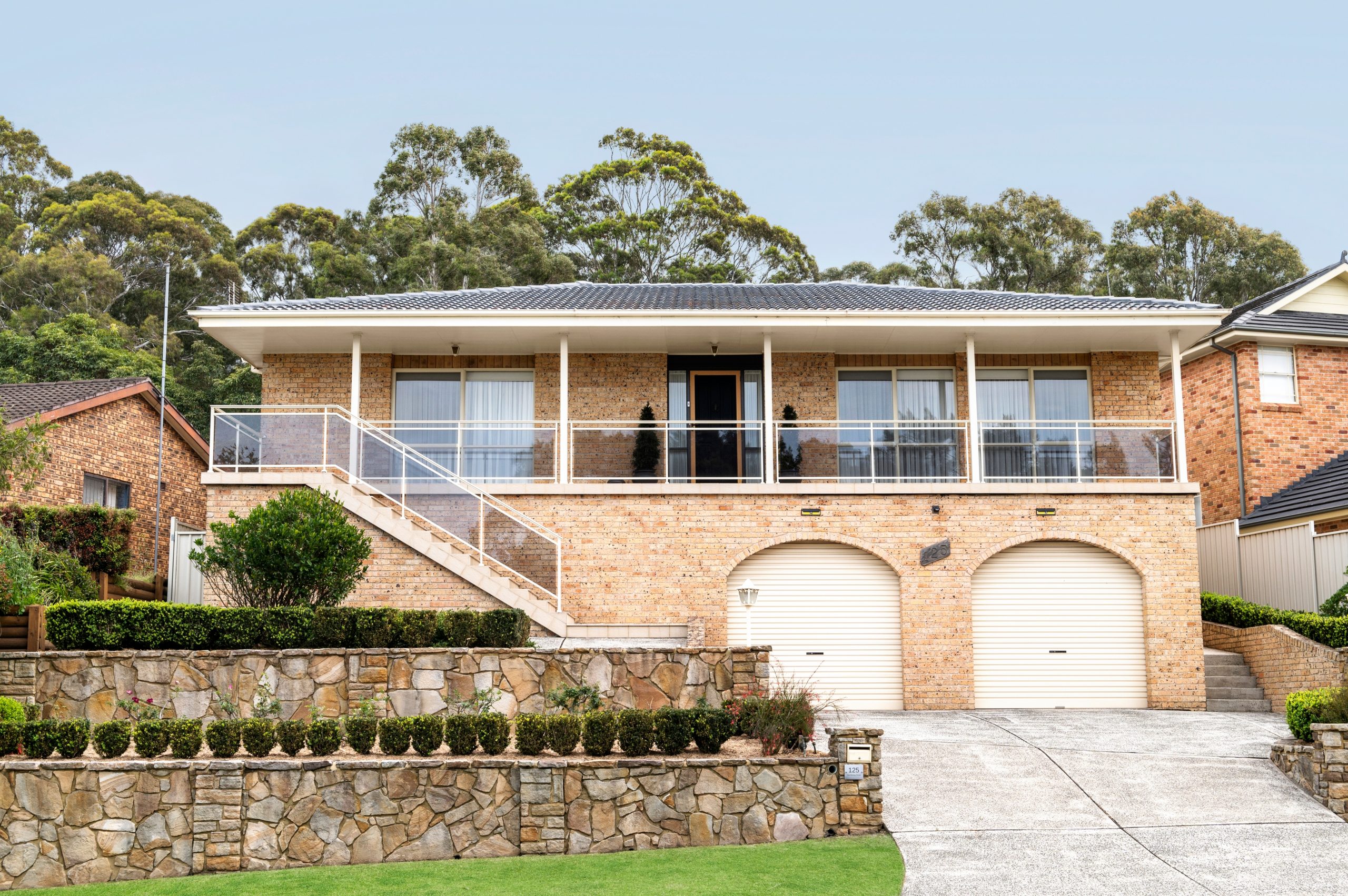 125 Derribong Drive, Cordeaux Heights - Thumbnail 2