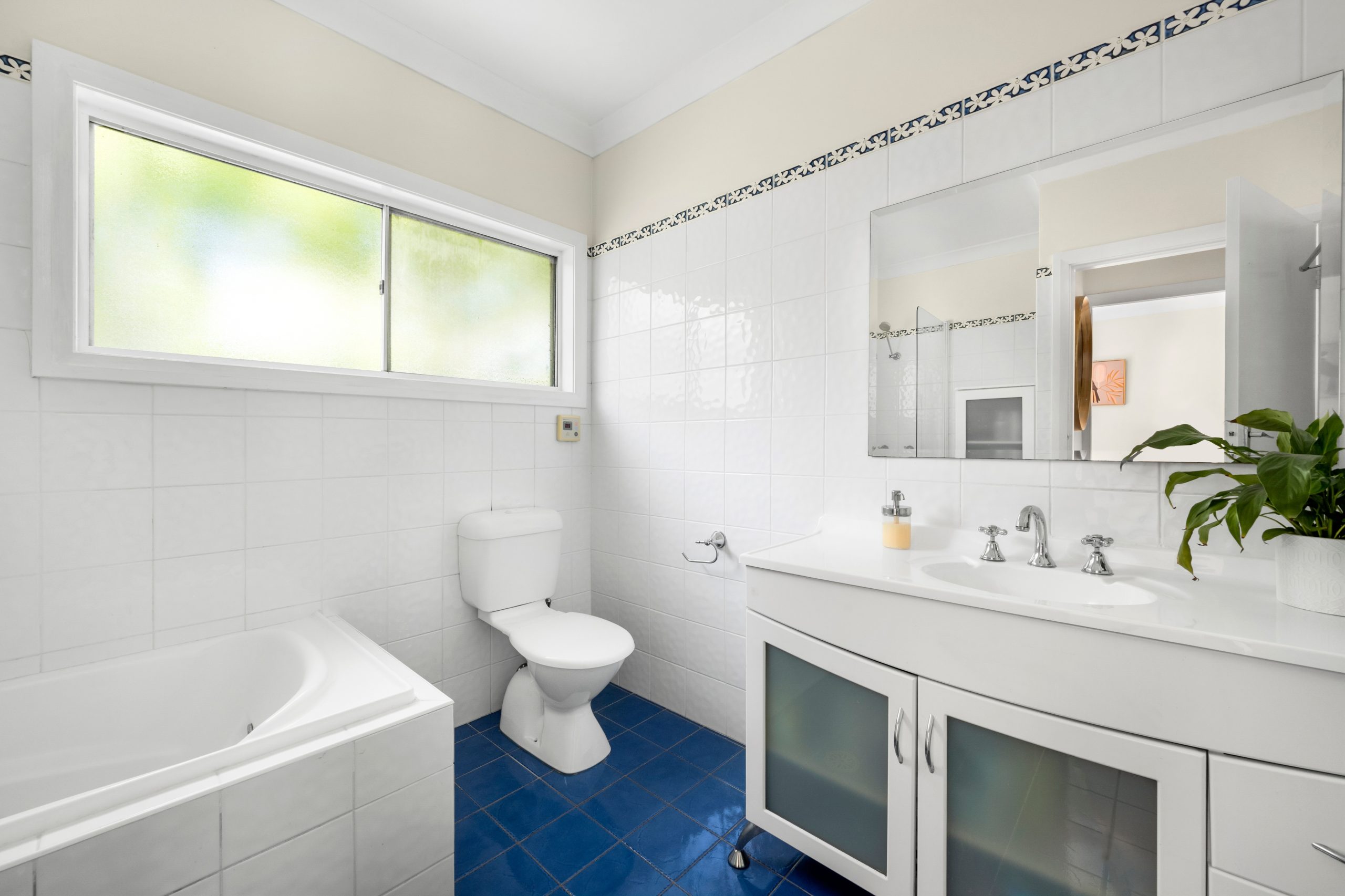 15 Immarna Avenue, West Wollongong - Thumbnail 3