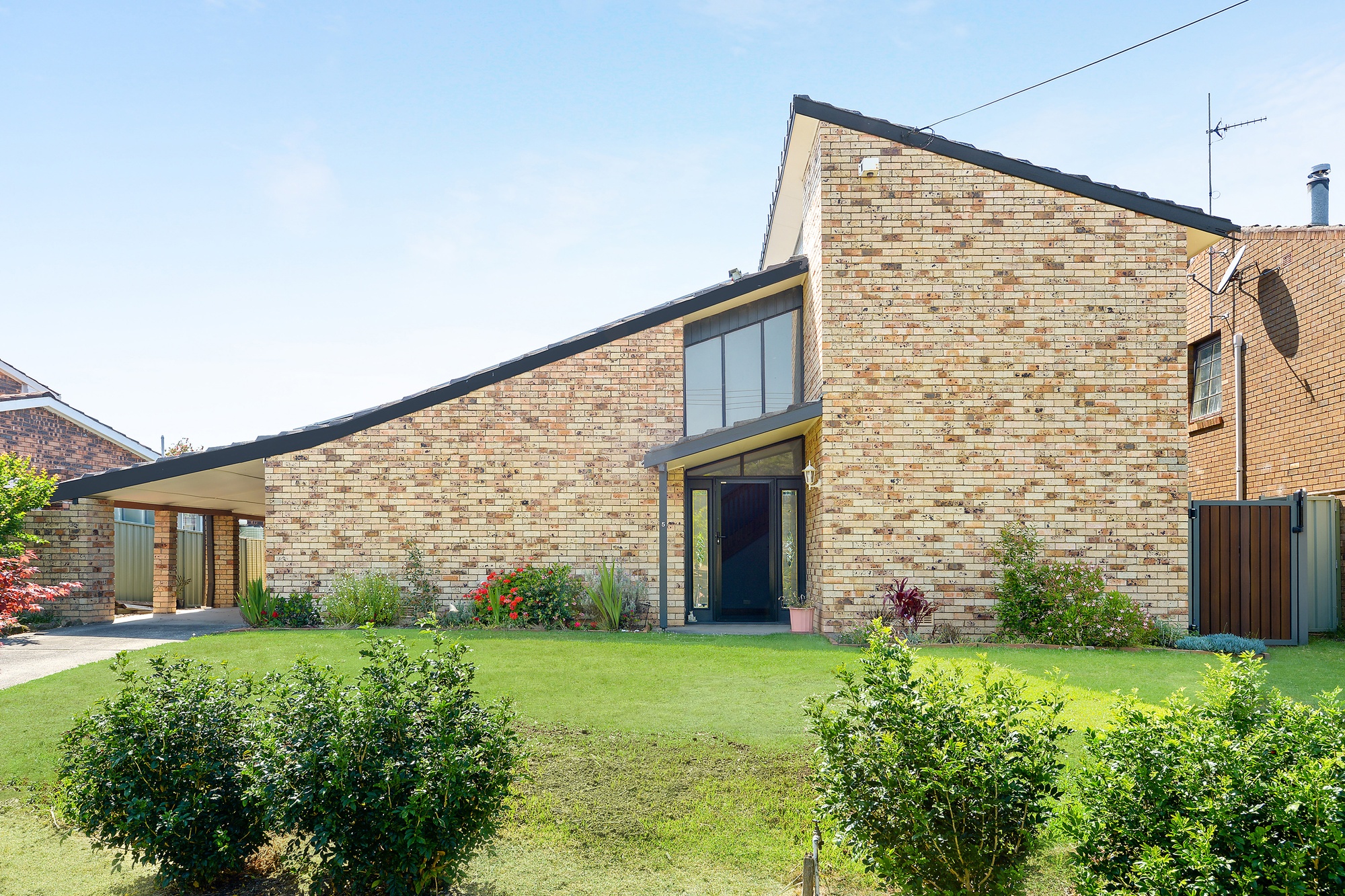 5 Highview Drive, Farmborough Heights - Thumbnail 5