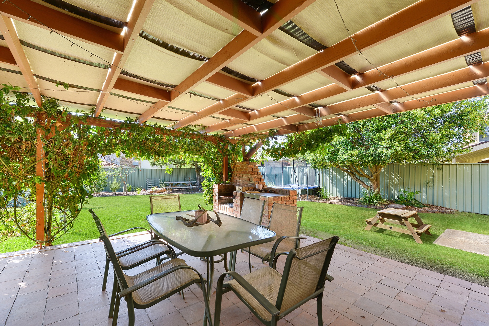 5 Highview Drive, Farmborough Heights - Thumbnail 3