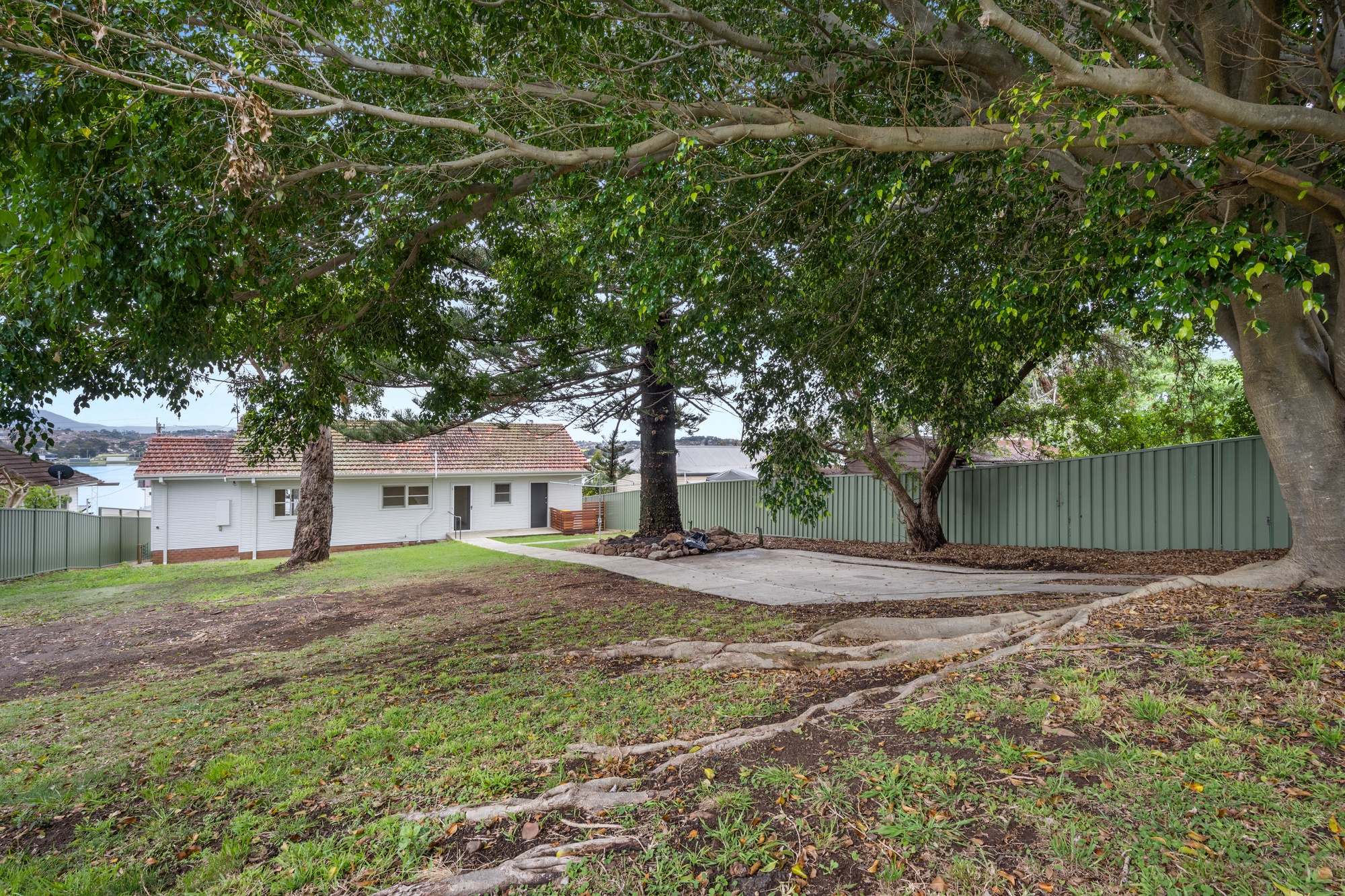 113 Lakeview Parade, Primbee - Thumbnail 2
