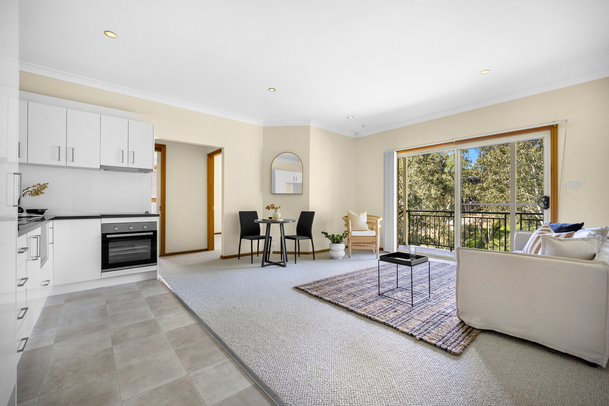 15 Deenyi Close, Cordeaux Heights - Thumbnail 3
