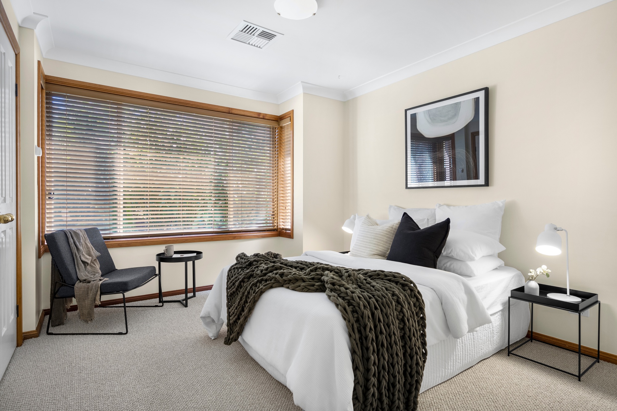 15 Deenyi Close, Cordeaux Heights - Thumbnail 7