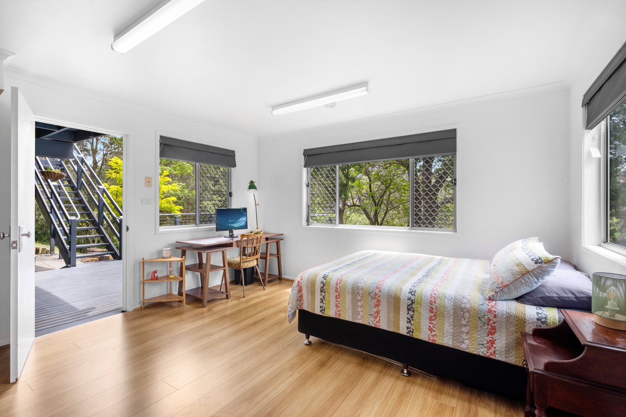 86 Iola Avenue, Farmborough Heights - Thumbnail 7