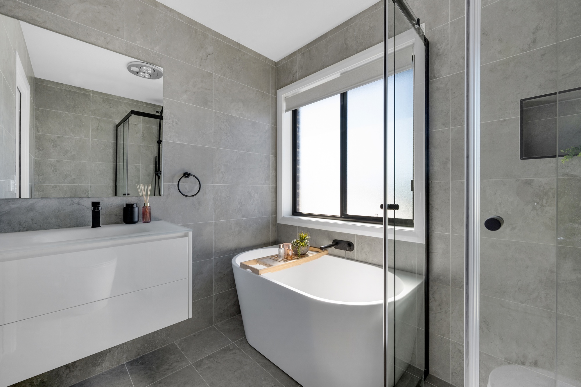 17a Sapphire Road, Kembla Grange - Thumbnail 3