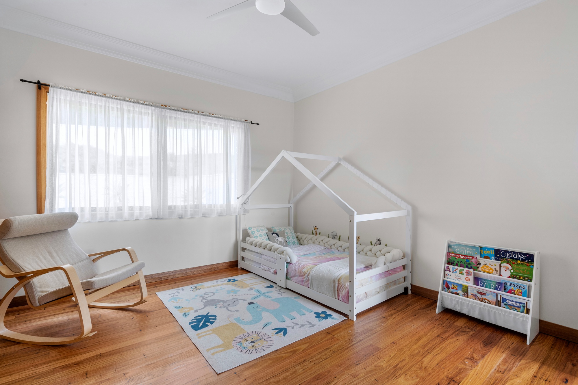 32 Ashley Avenue, Farmborough Heights - Thumbnail 4