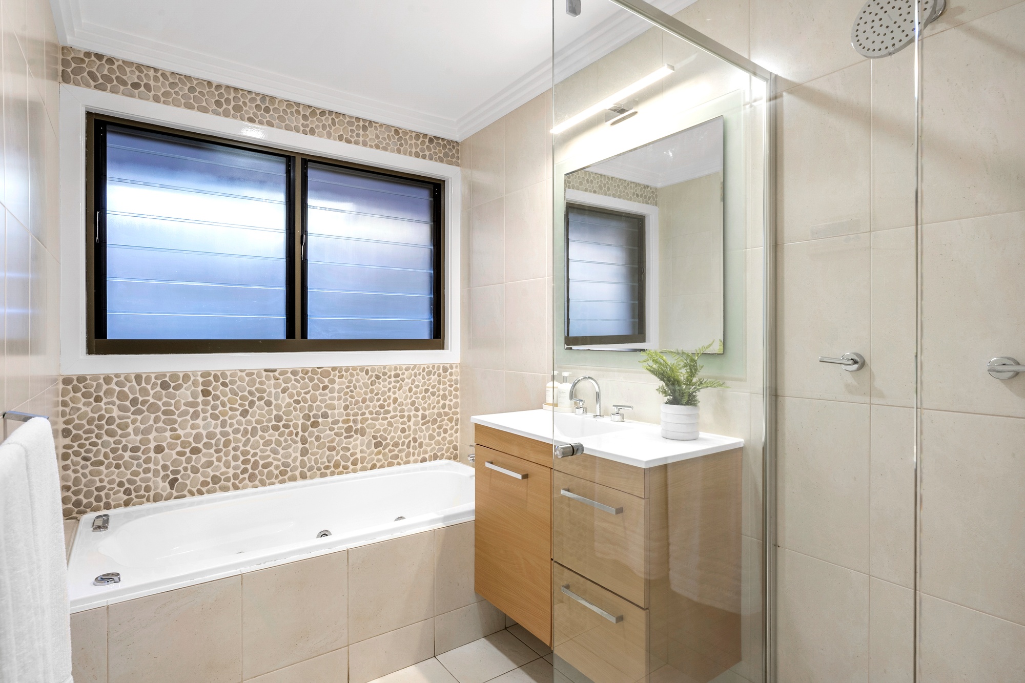21 Jacaranda Avenue, Figtree - Thumbnail 4