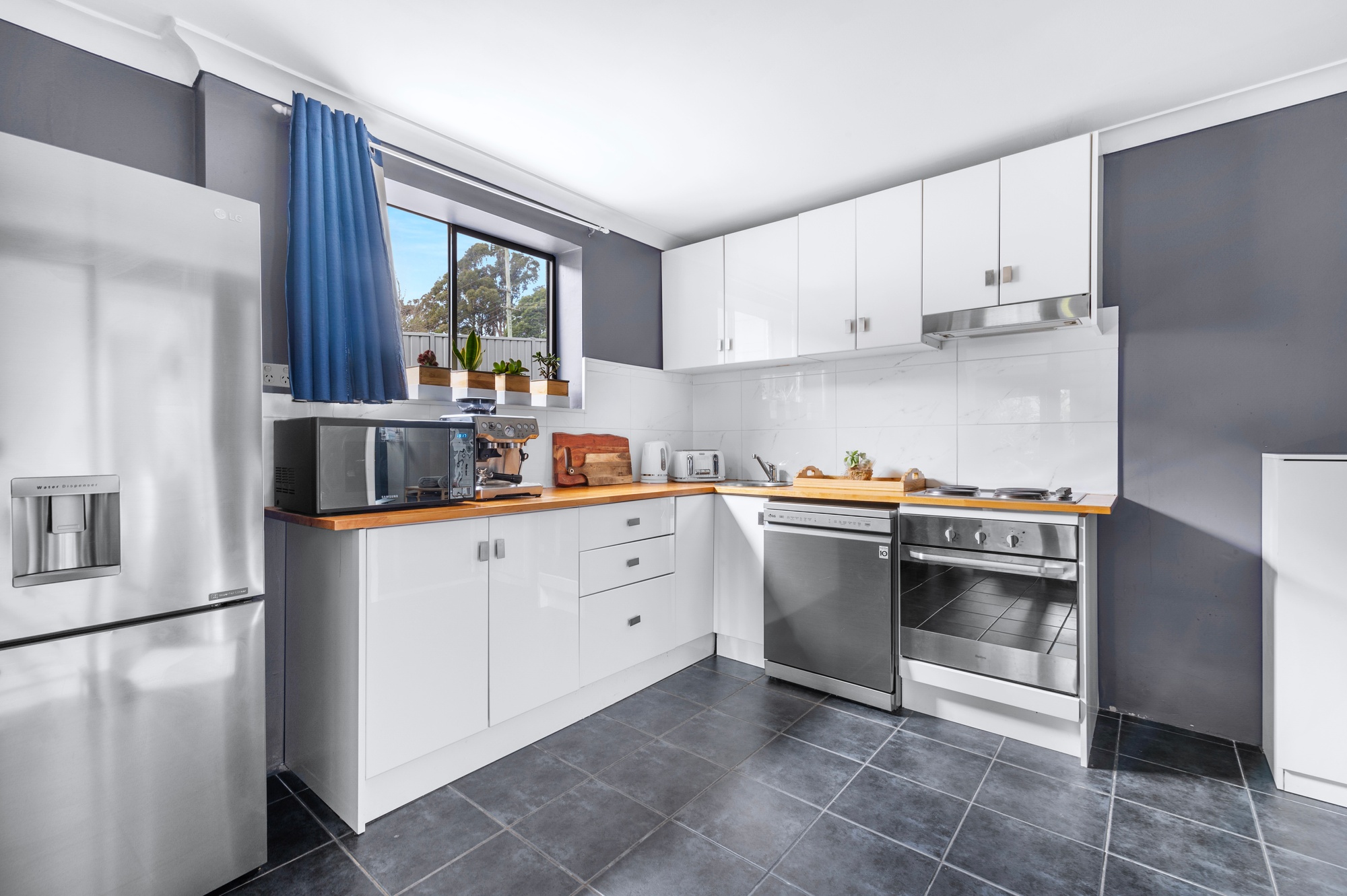 2a Phillips Avenue, West Wollongong - Thumbnail 3