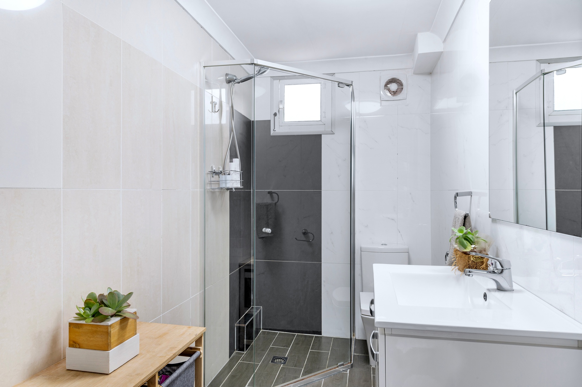 2a Phillips Avenue, West Wollongong - Thumbnail 2