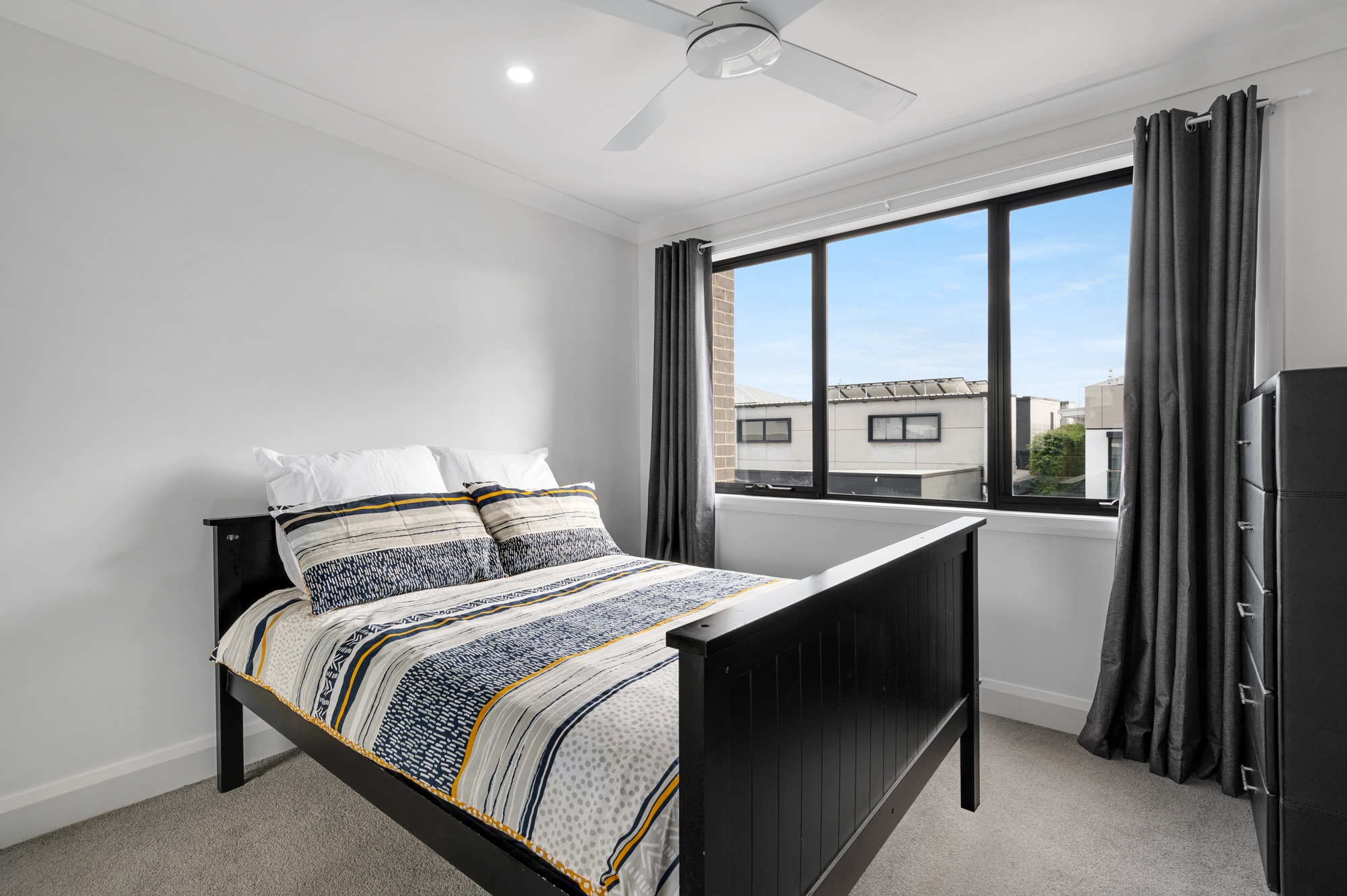1 Bow Lane, Shell Cove - Thumbnail 4