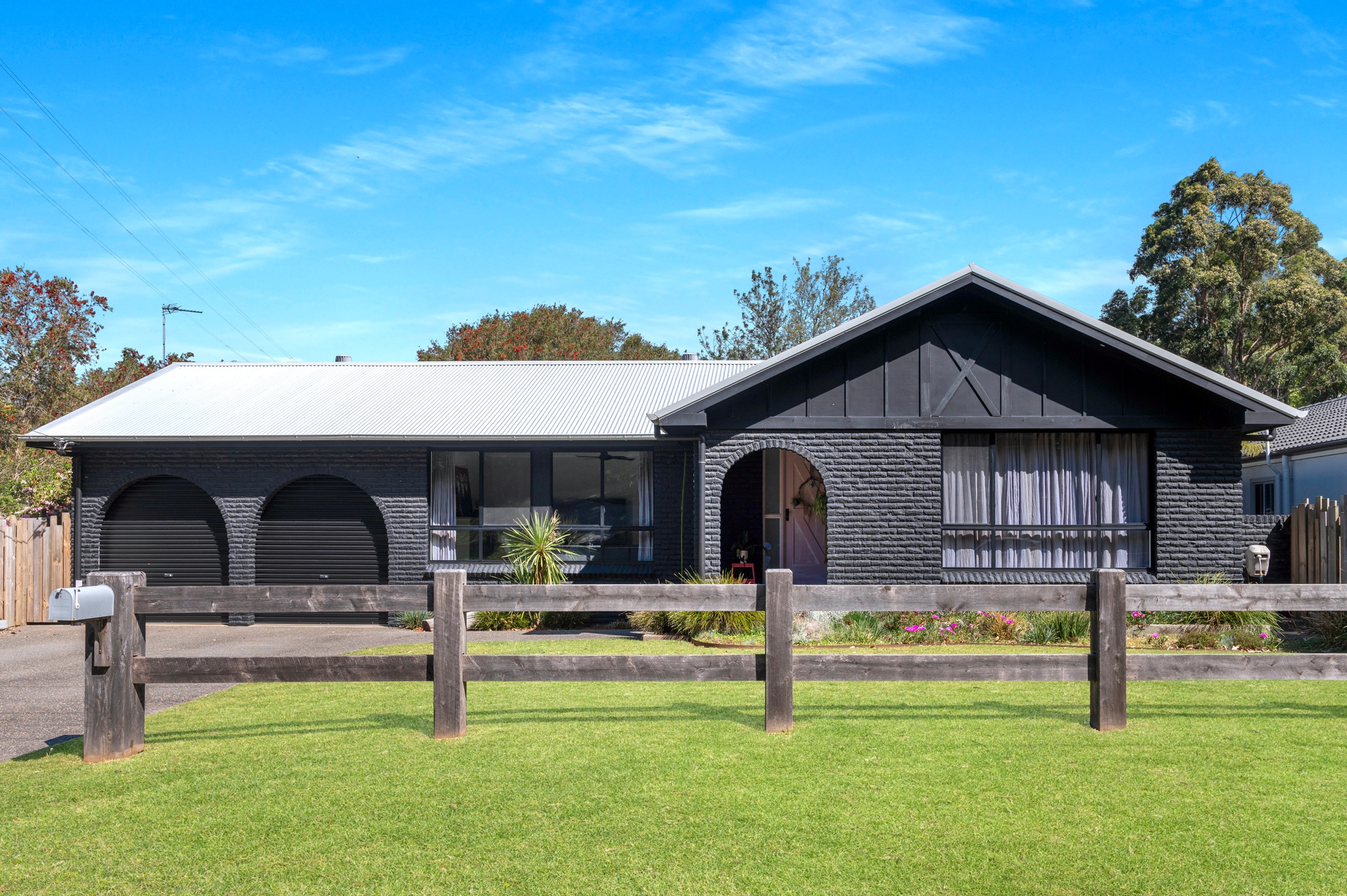 138 Koloona Avenue, Mount Keira - Thumbnail 2